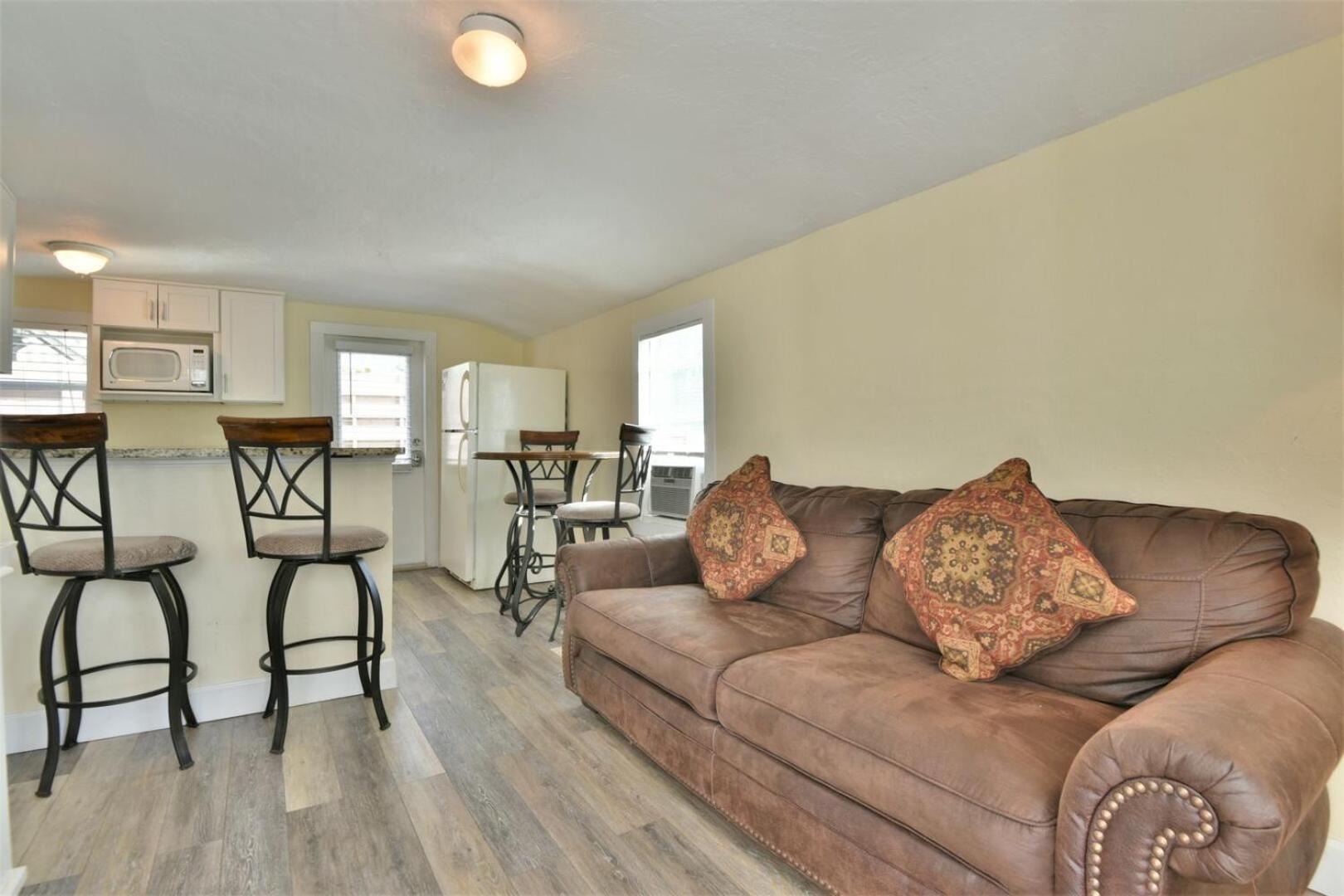 Ideal Beach Steps To Siesta Beach And Village Shops And Restaurants Holiday home *