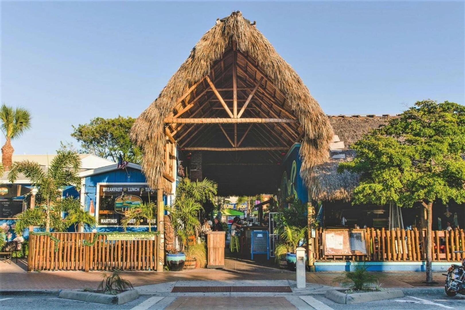 Ideal Beach Steps To Siesta Beach And Village Shops And Restaurants Holiday home