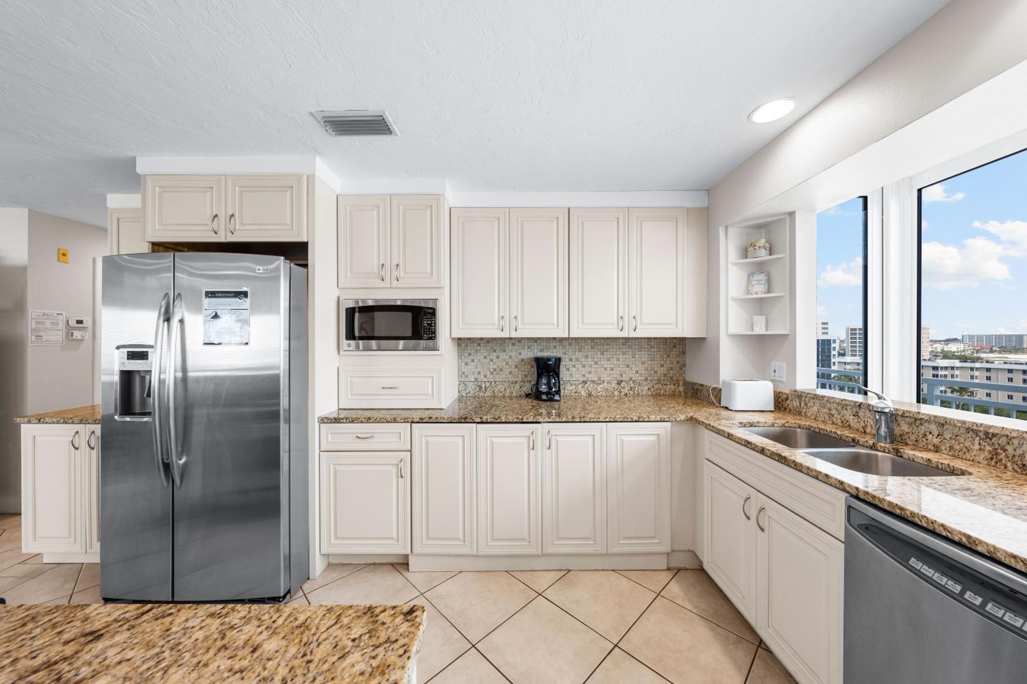 Jamaica Royale Beachfront Tower * Siesta Key