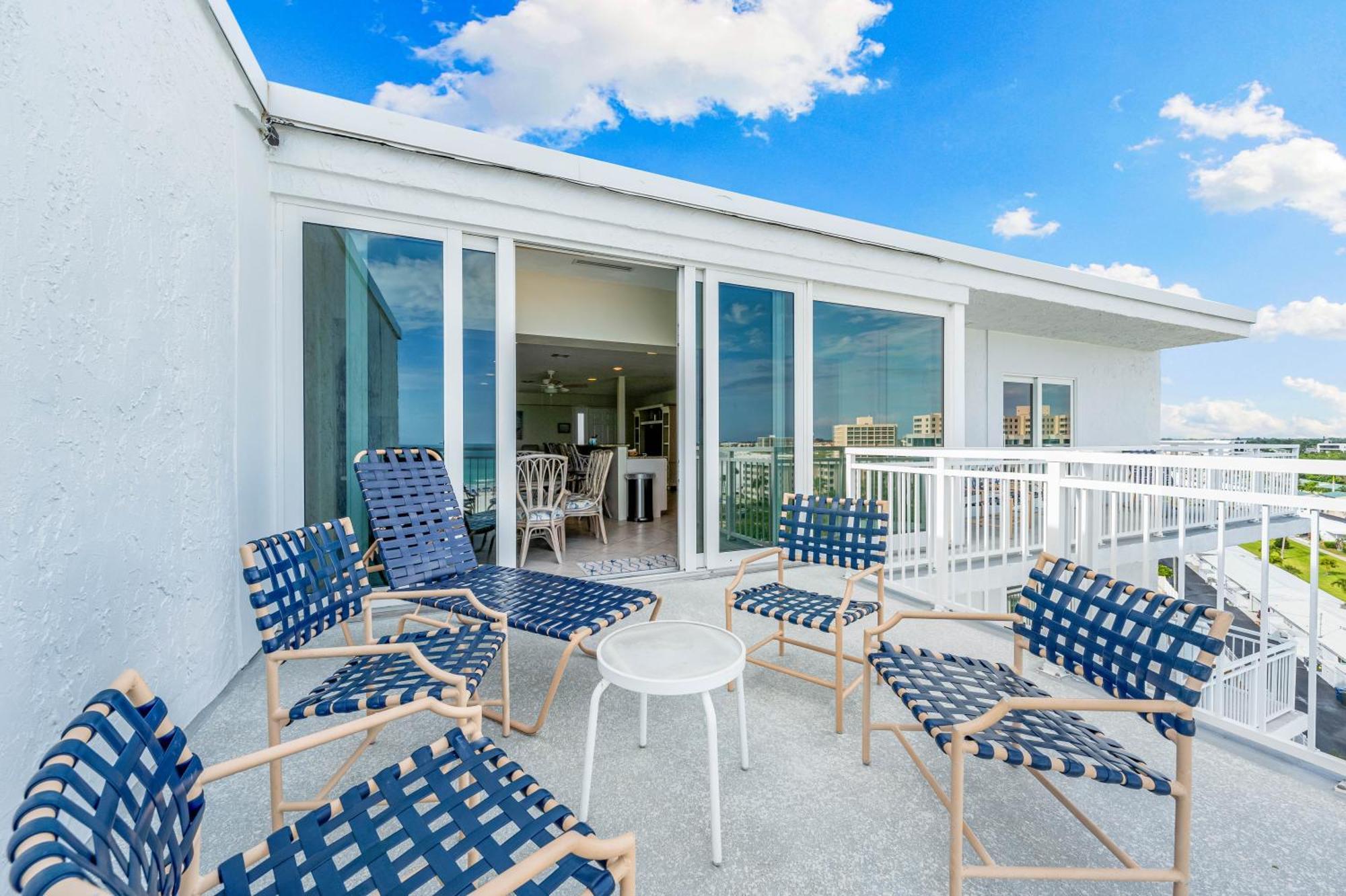 Jamaica Royale Beachfront Tower Apartment Siesta Key