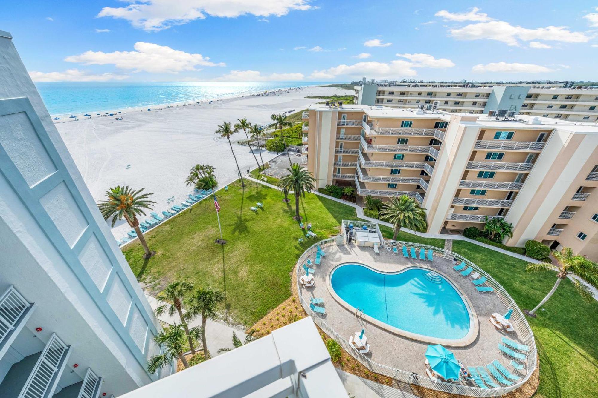 Apartment Jamaica Royale Beachfront Tower