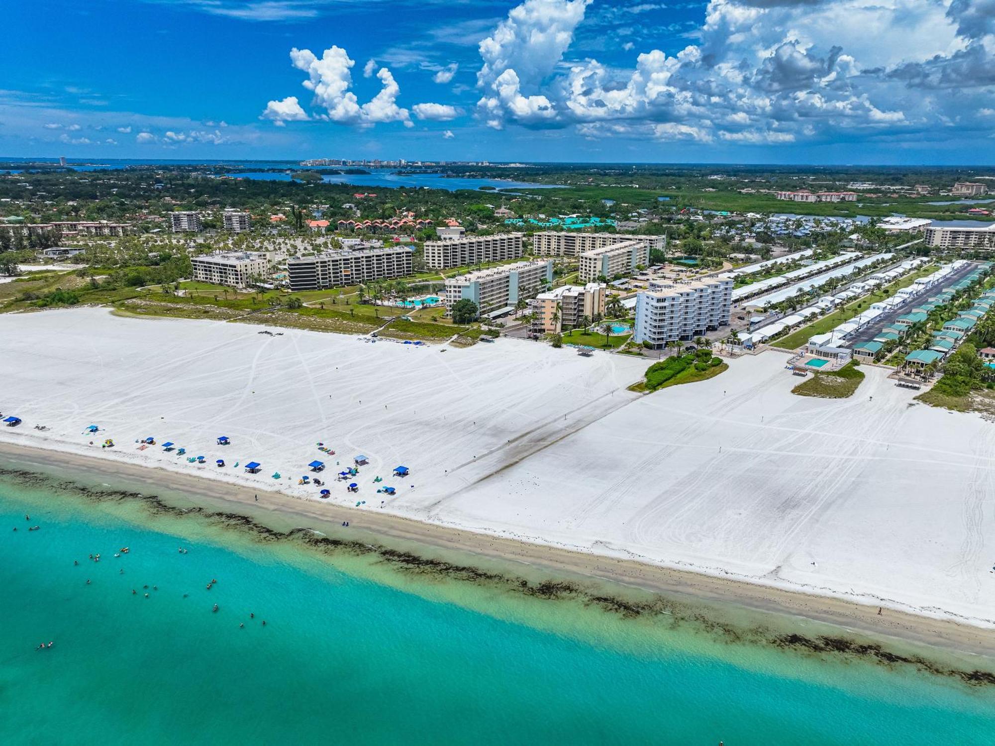 Apartment Jamaica Royale Beachfront Tower *