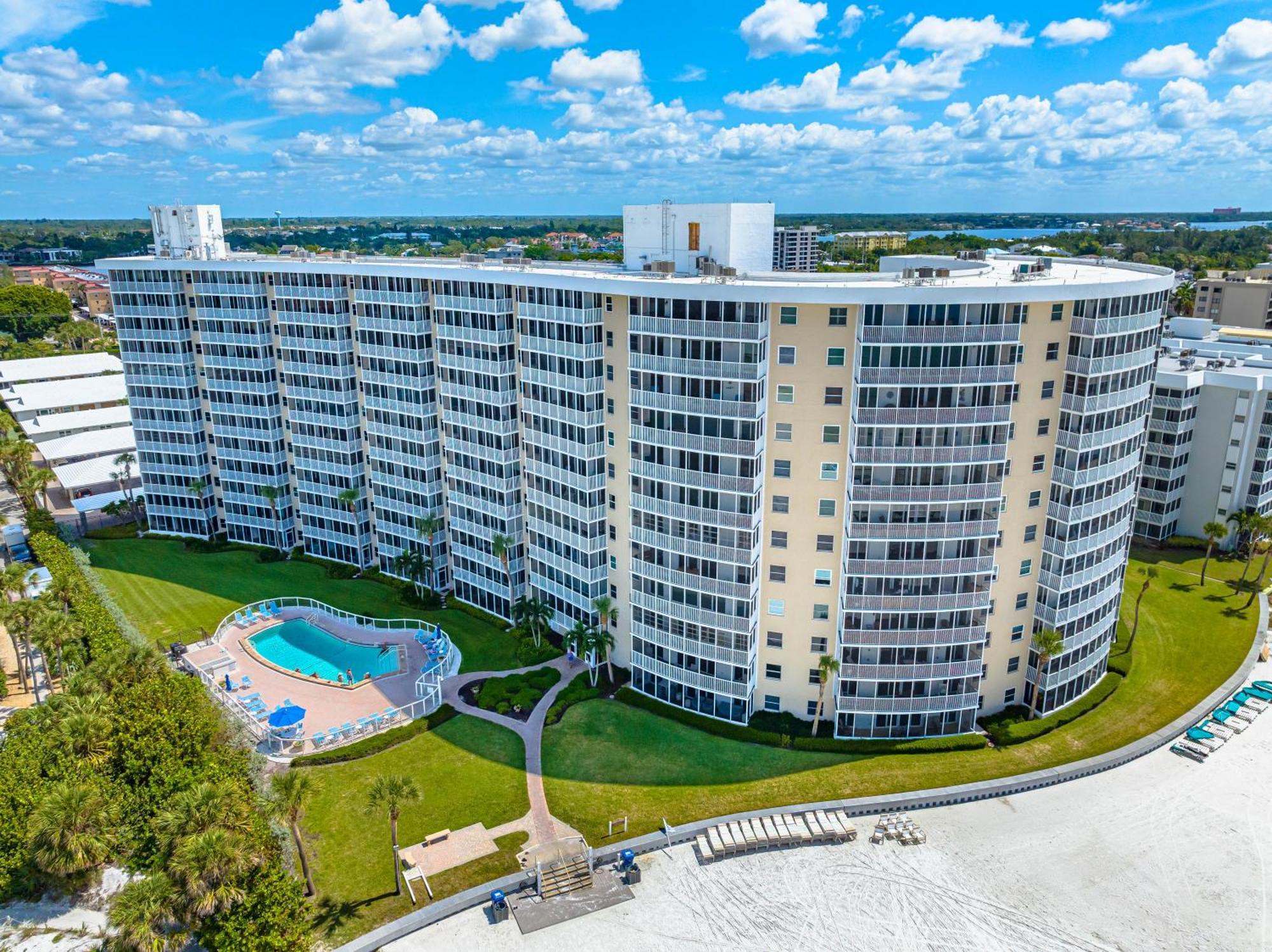 Crystal Sands Apartment