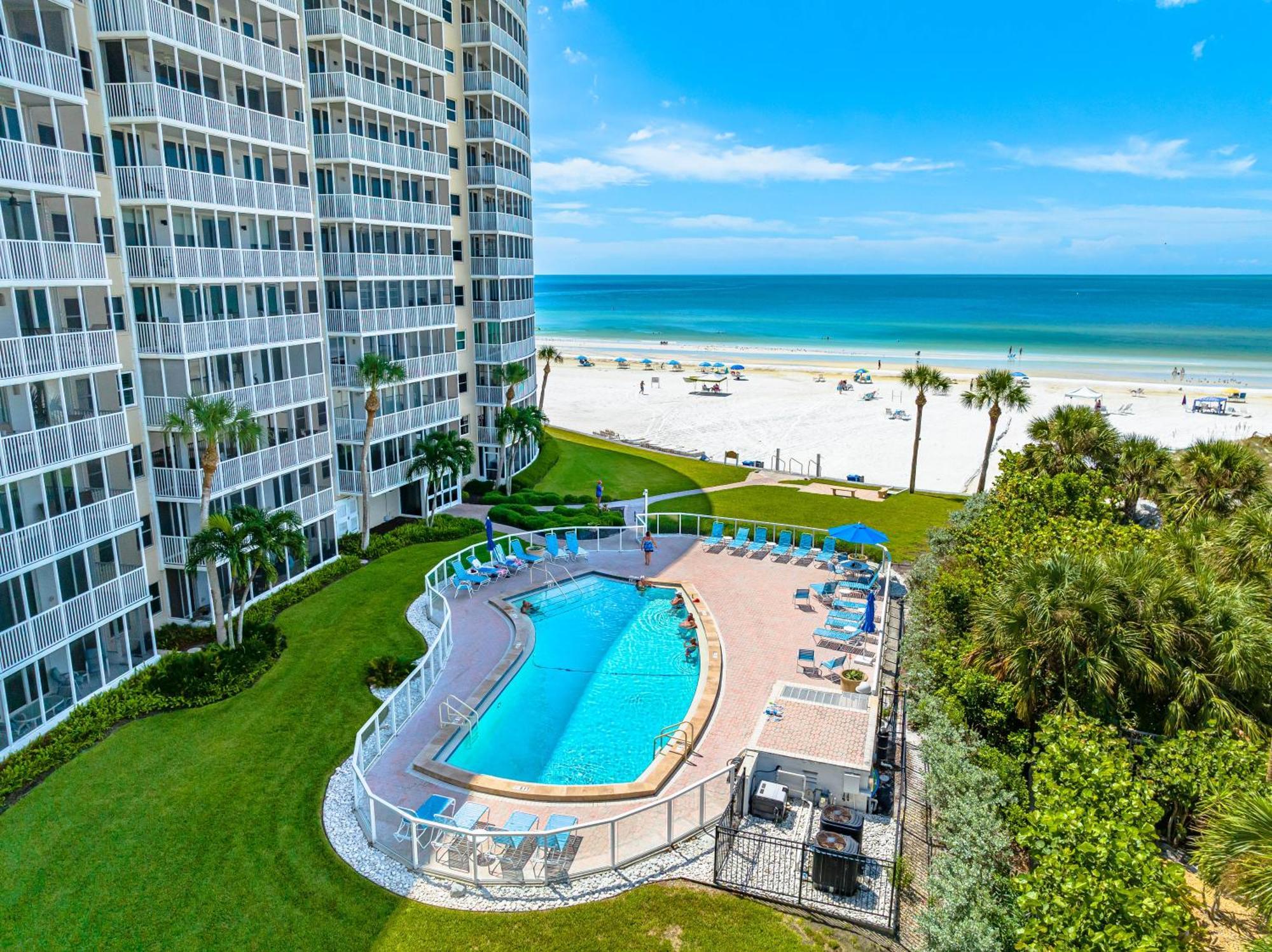 Apartment Crystal Sands