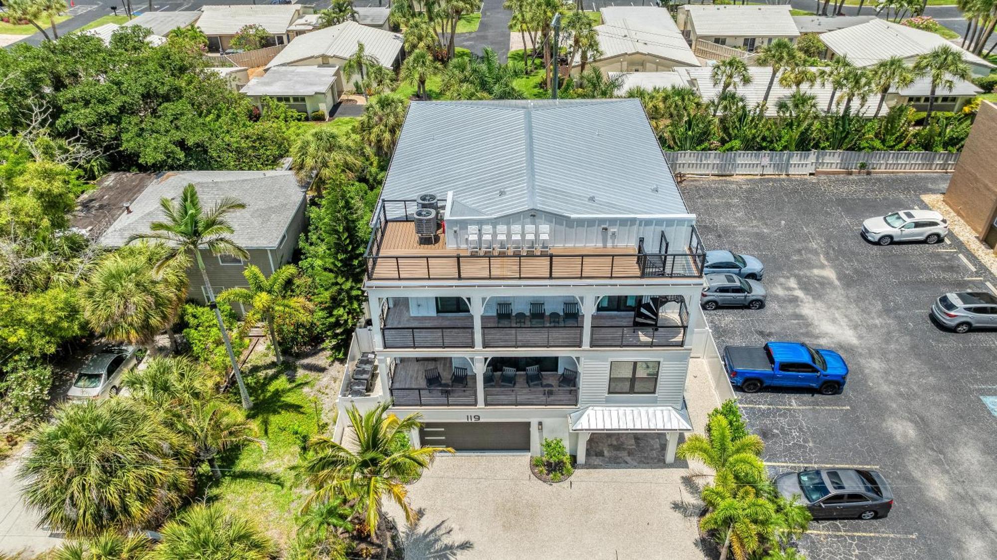 Luxe Lagoon - 119 Holiday home *