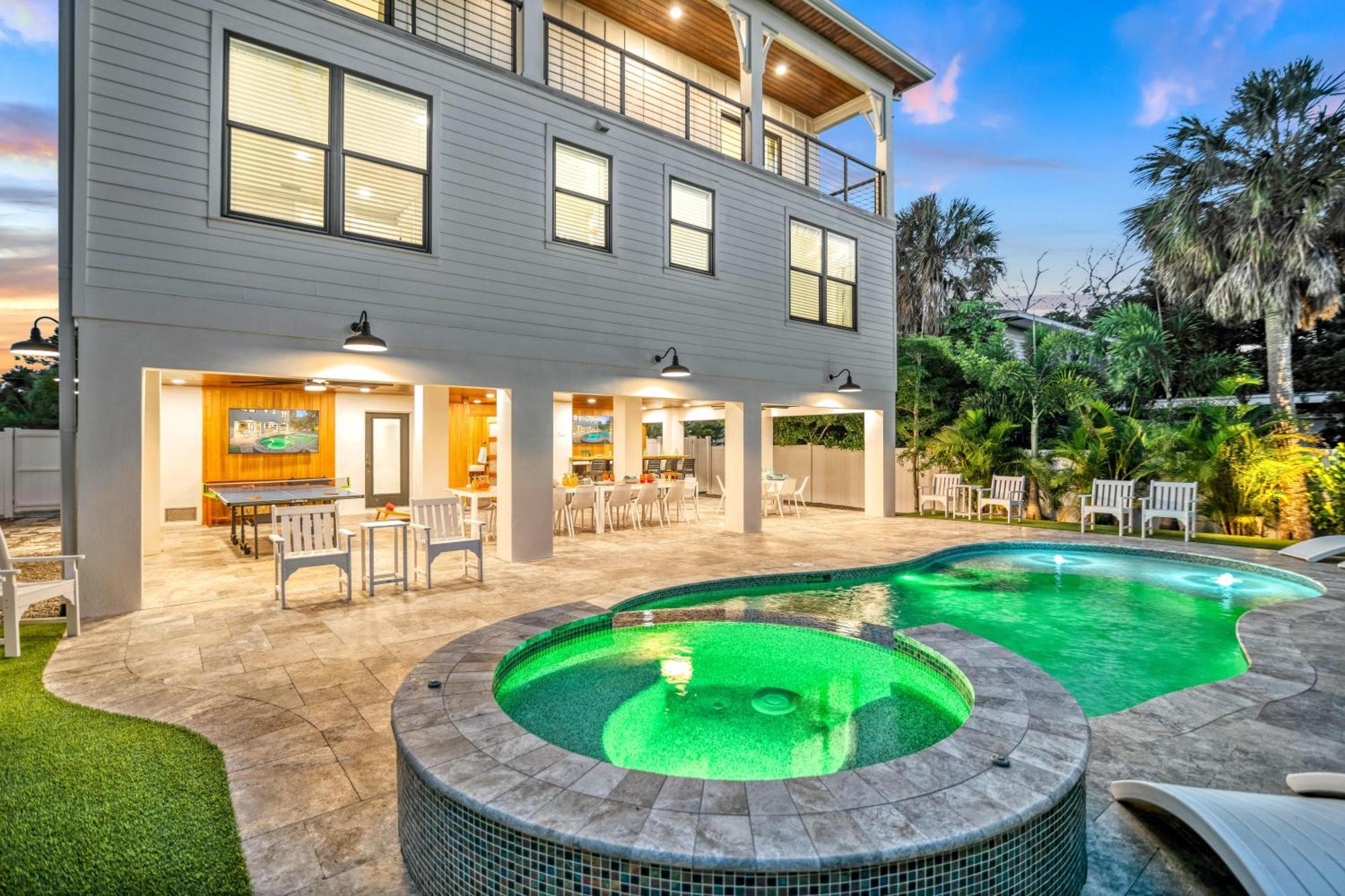 Luxe Lagoon - 119 Holiday home