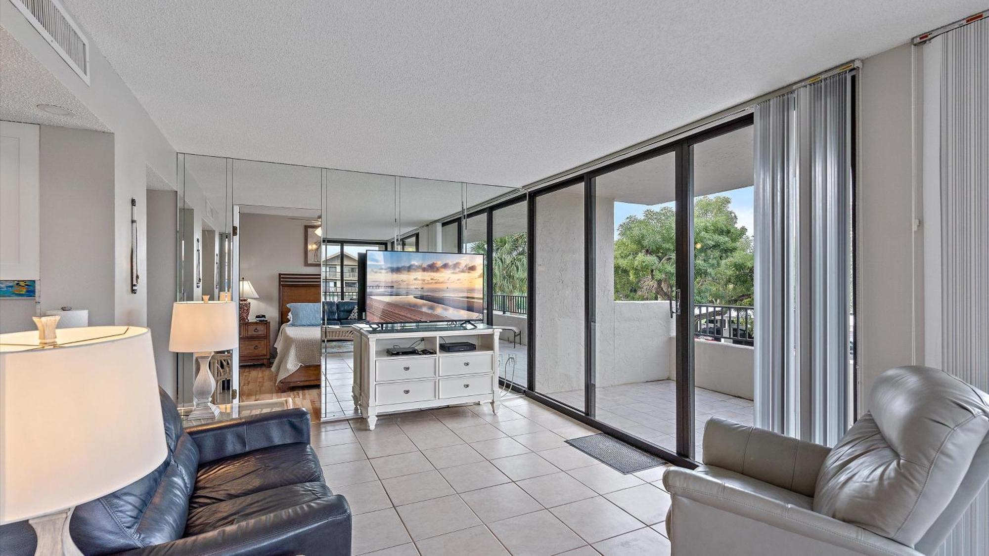 Hawk's Sea Nest Apartment Siesta Key