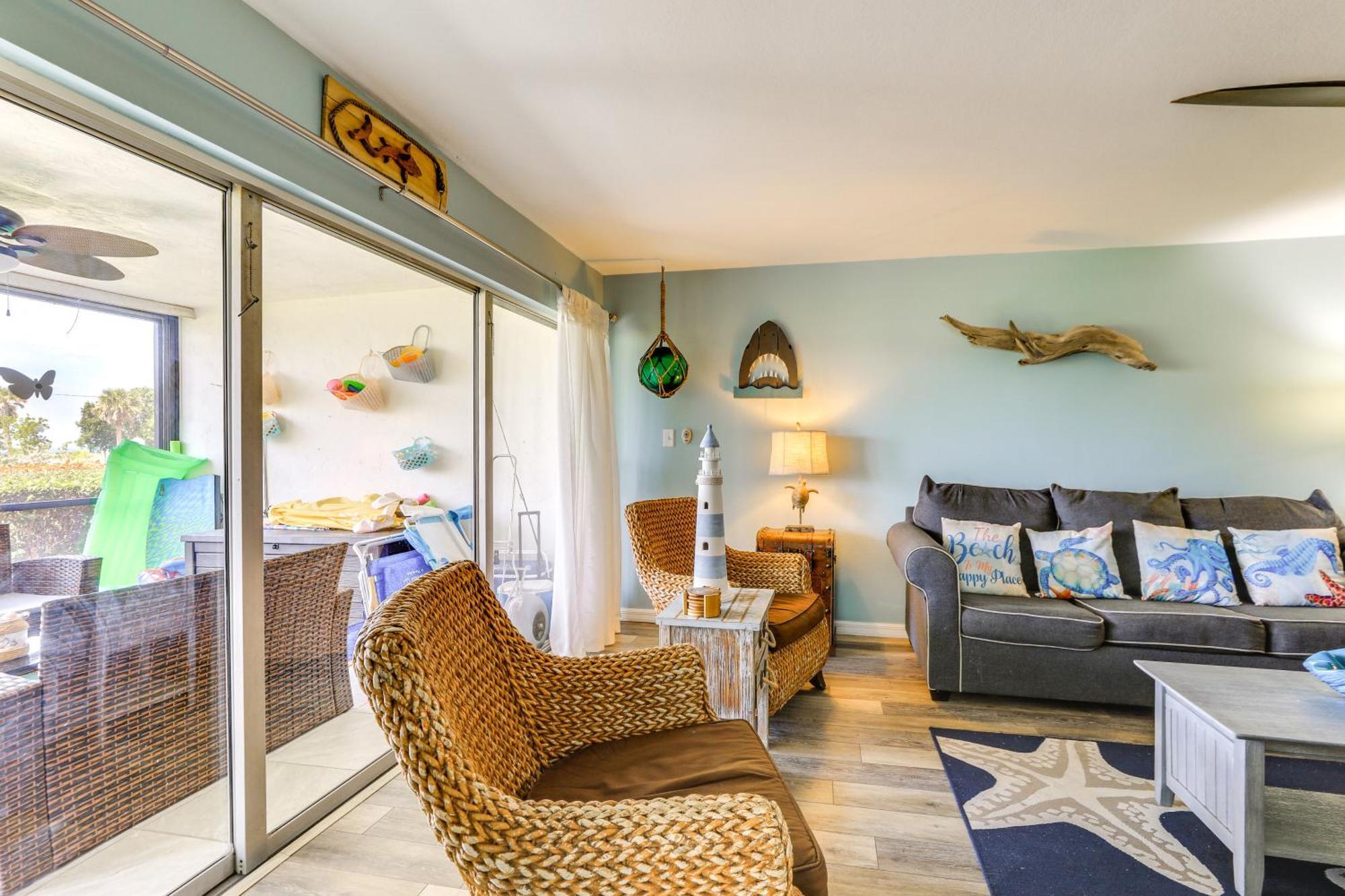 Beachfront With Pool Access! Siesta Key