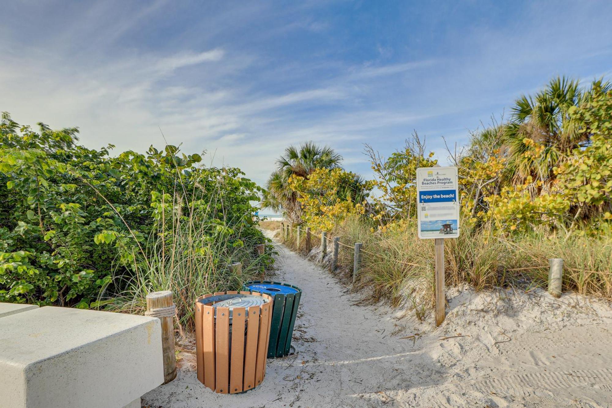 Beachfront With Pool Access! Apartment Siesta Key