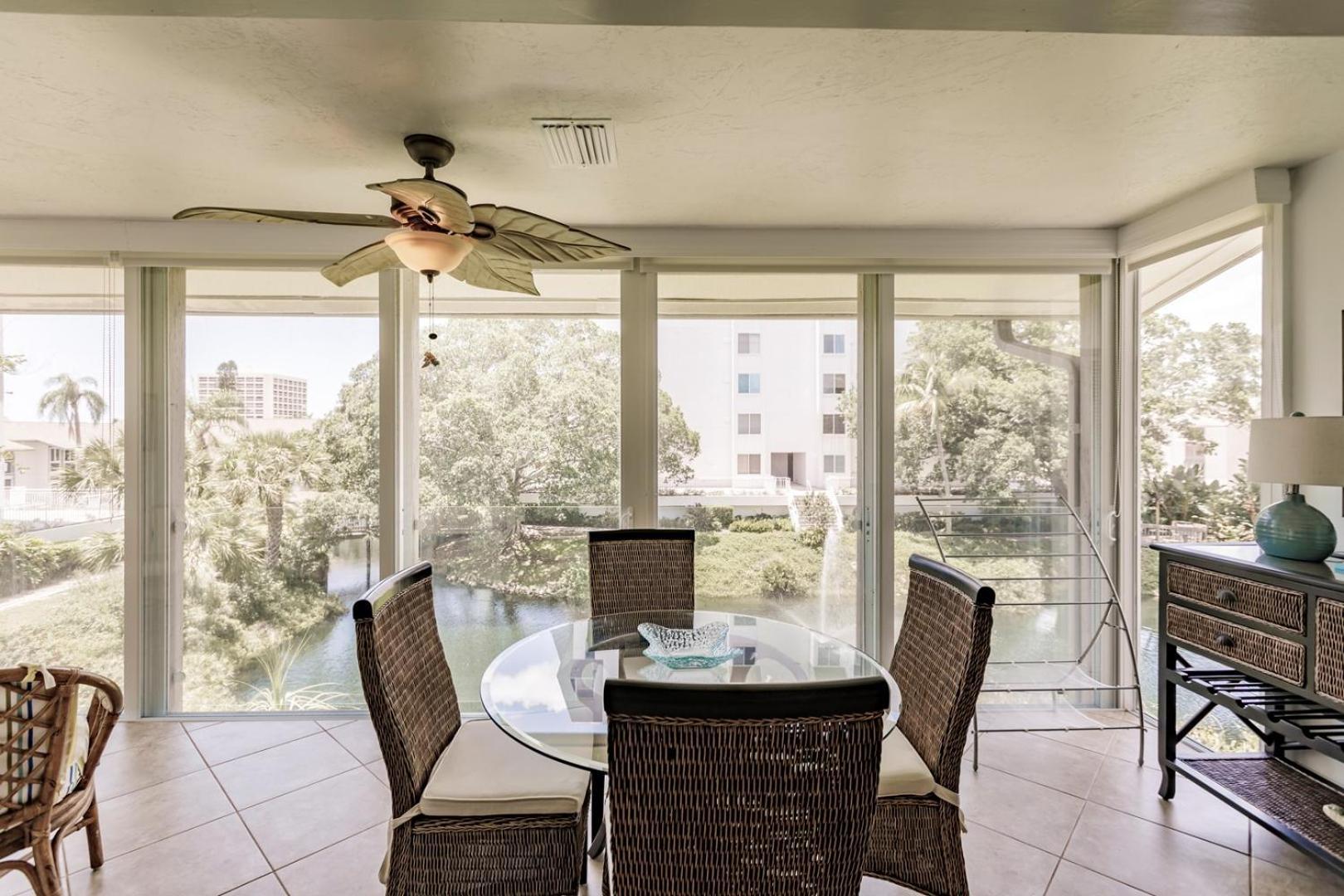 1081 Pd Unwind In Our Spacious Townhome Oasis