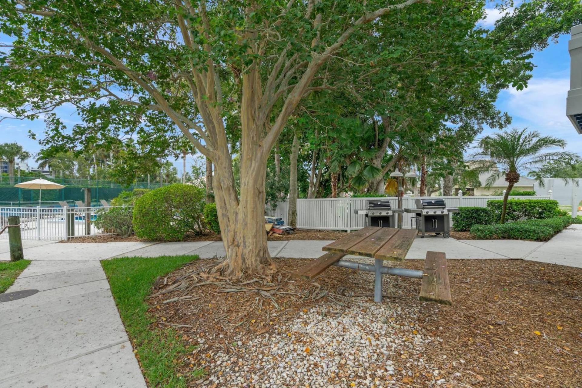 Siesta Bayside Pretty Fountain View Holiday home