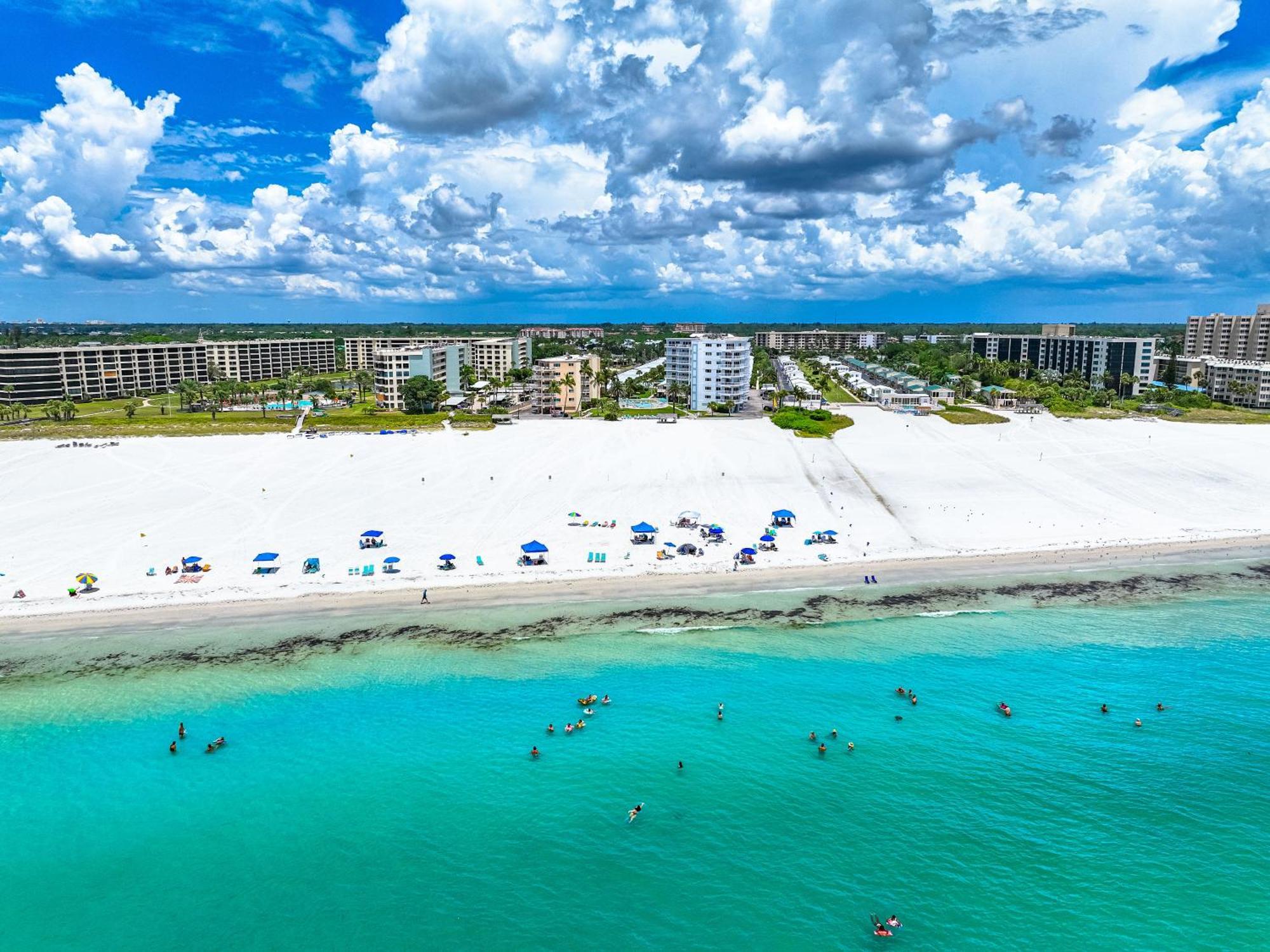Apartment Jamaica Royale View Tower