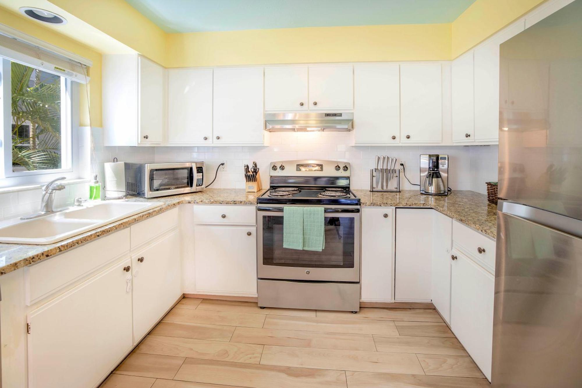 100 Percent Private, Tiki-bar, 250steps To And Village! Holiday home Siesta Key