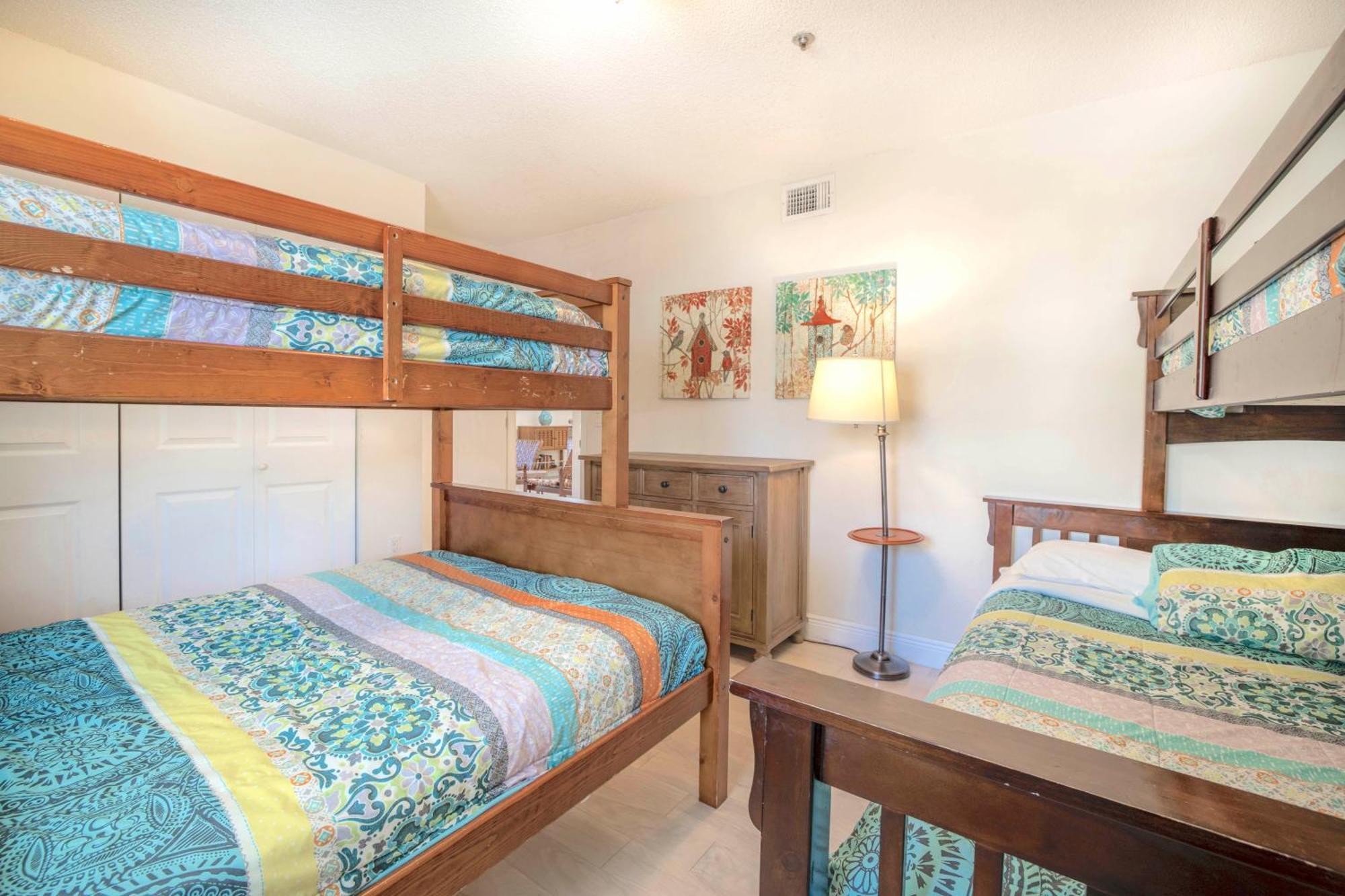 100 Percent Private, Tiki-bar, 250steps To And Village! Siesta Key