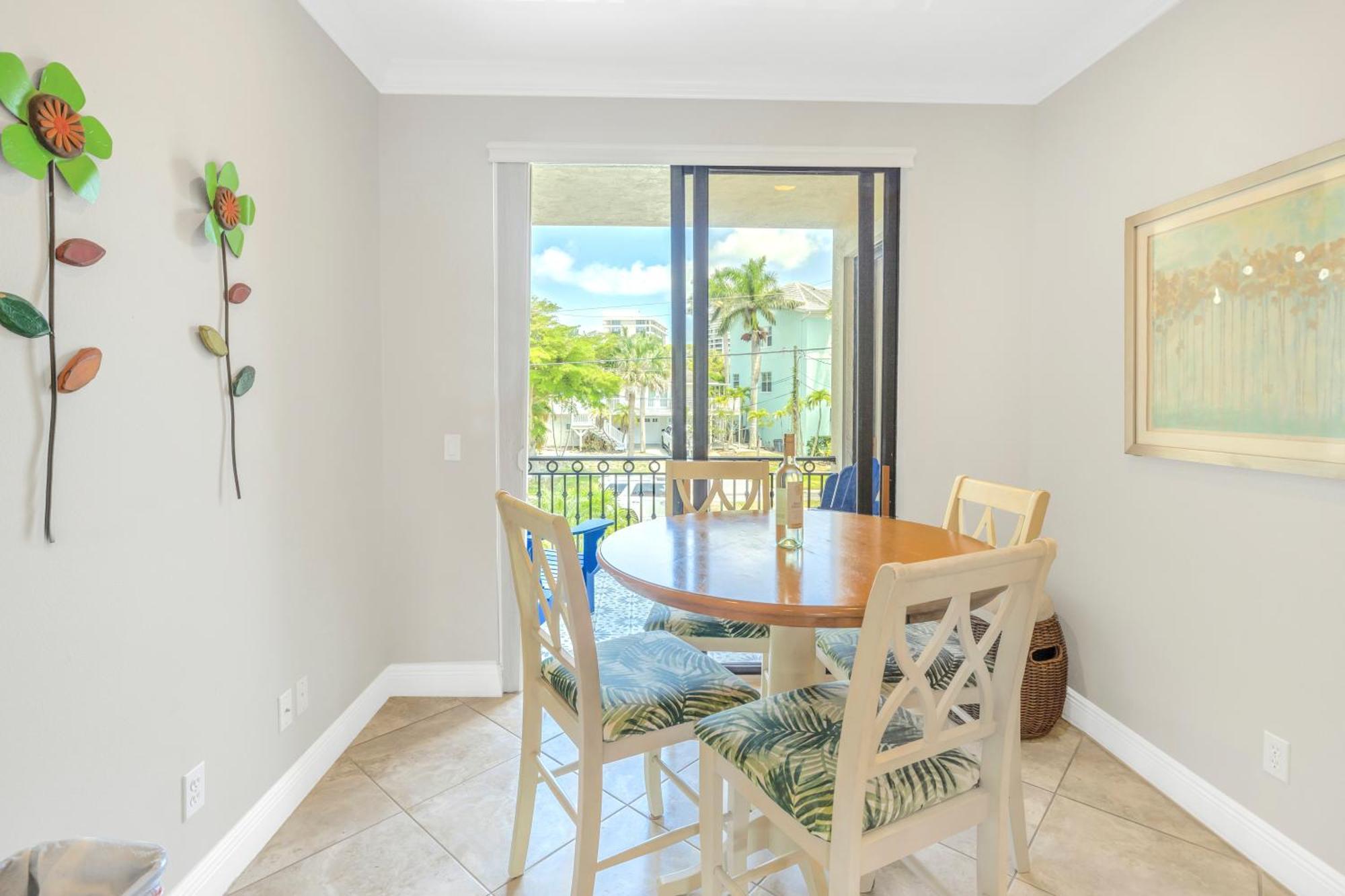 One-of-a-kind! Pool, Terraces, Ocean-view Rooftop, In Siesta Village At Beach! Apartment Siesta Key