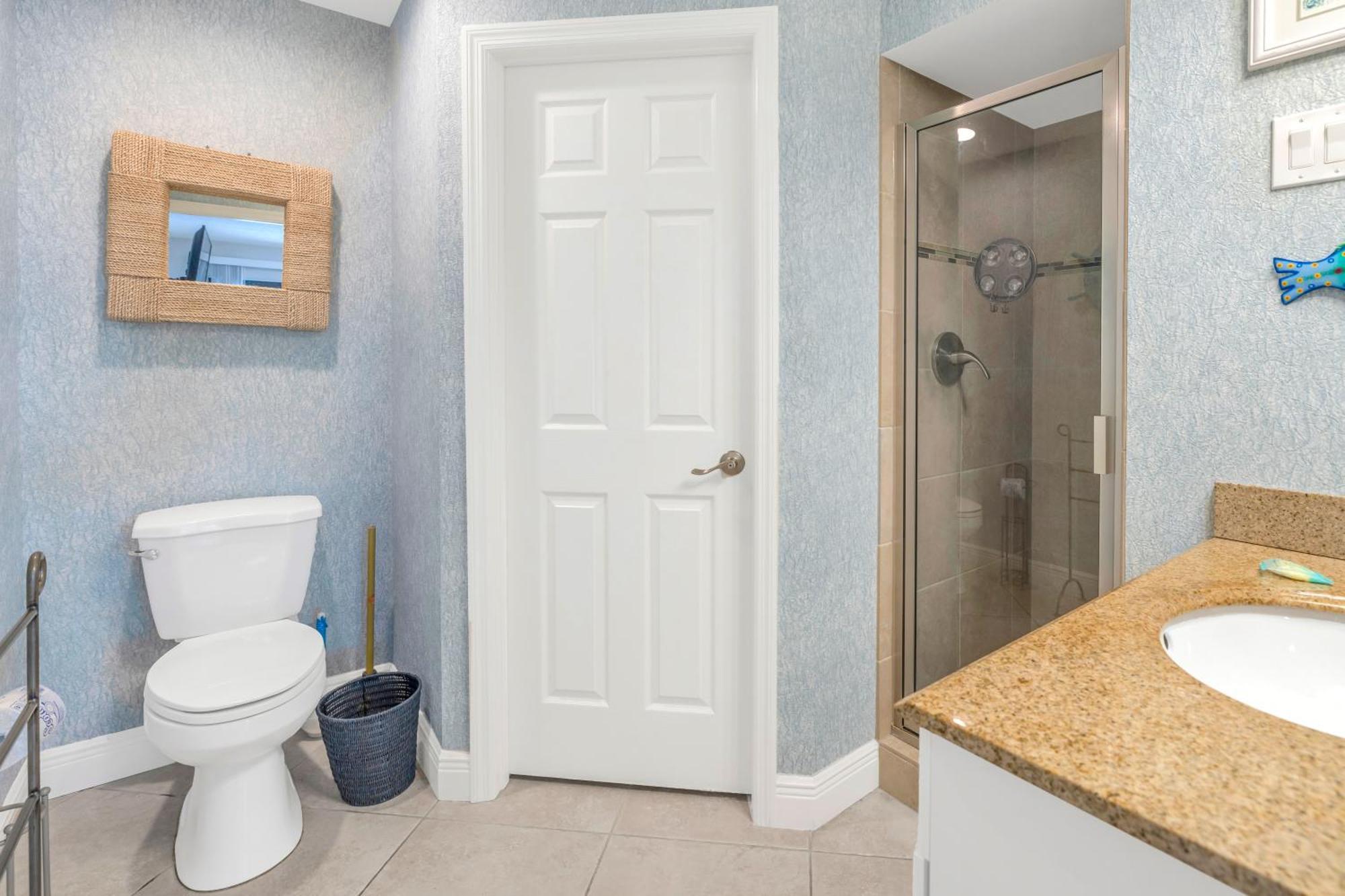 Apartment One-of-a-kind! Pool, Terraces, Ocean-view Rooftop, In Siesta Village At Beach! Siesta Key