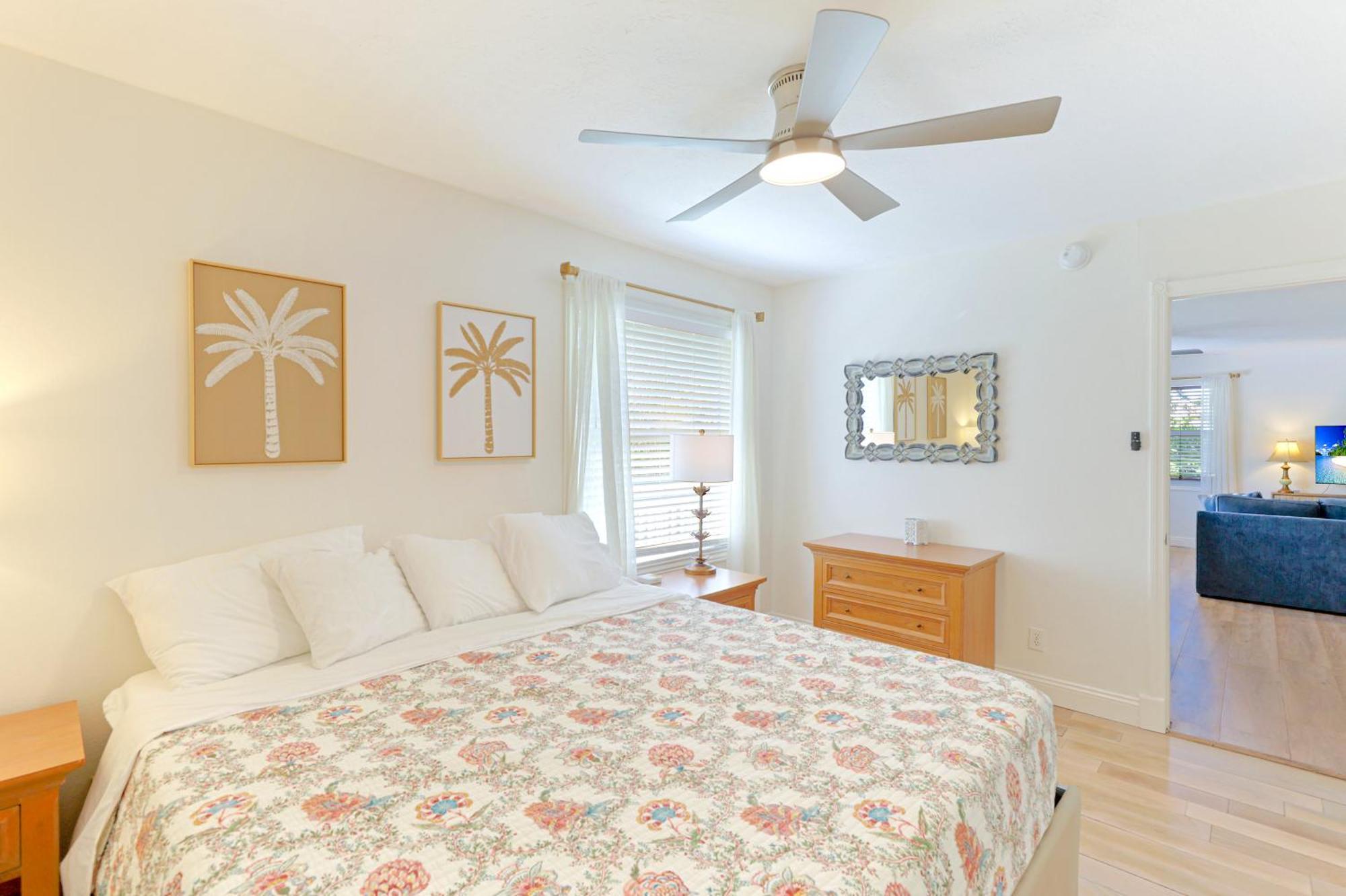 Newly Remodeled Apt! Key-west Victorian With Access, To Beach!