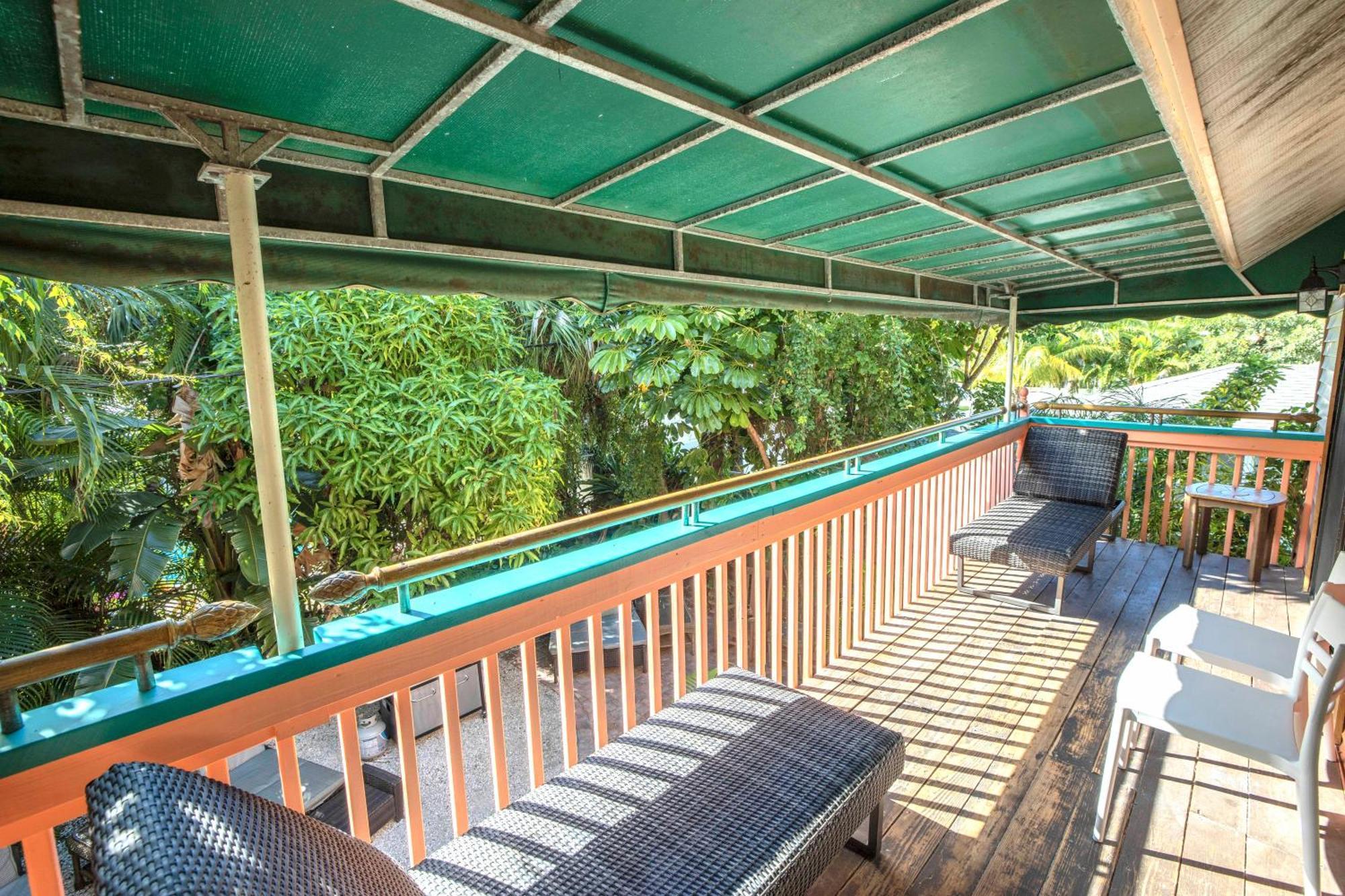 Holiday home Casa Lopik Jardin- Tiki-bar, Balcony, Tropical Patio, 250 Steps To And Village! Siesta Key