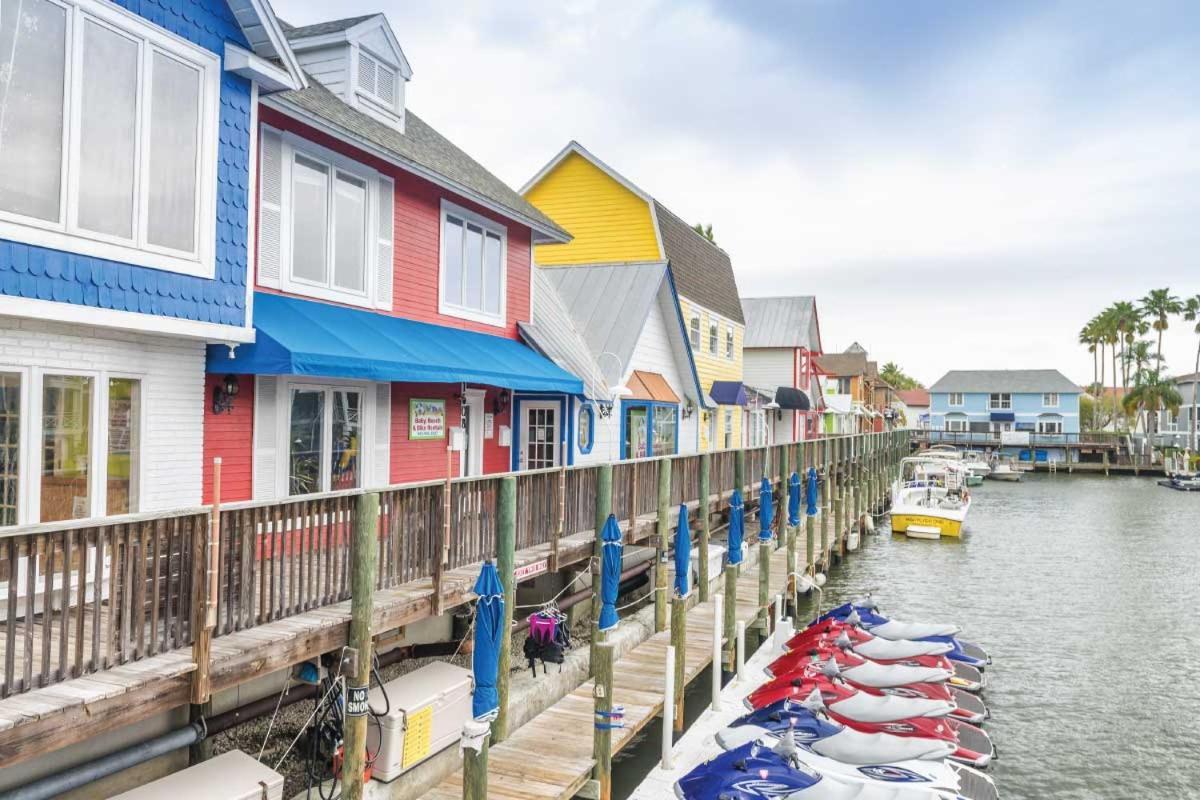 Newly Remodeled 8-steps To Path Of Beach! *