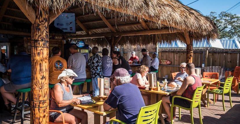 Oceanview, In Village, 20-steps To Path Of Beach, Tiki-bar, Free Bikes And Paddle-boards!