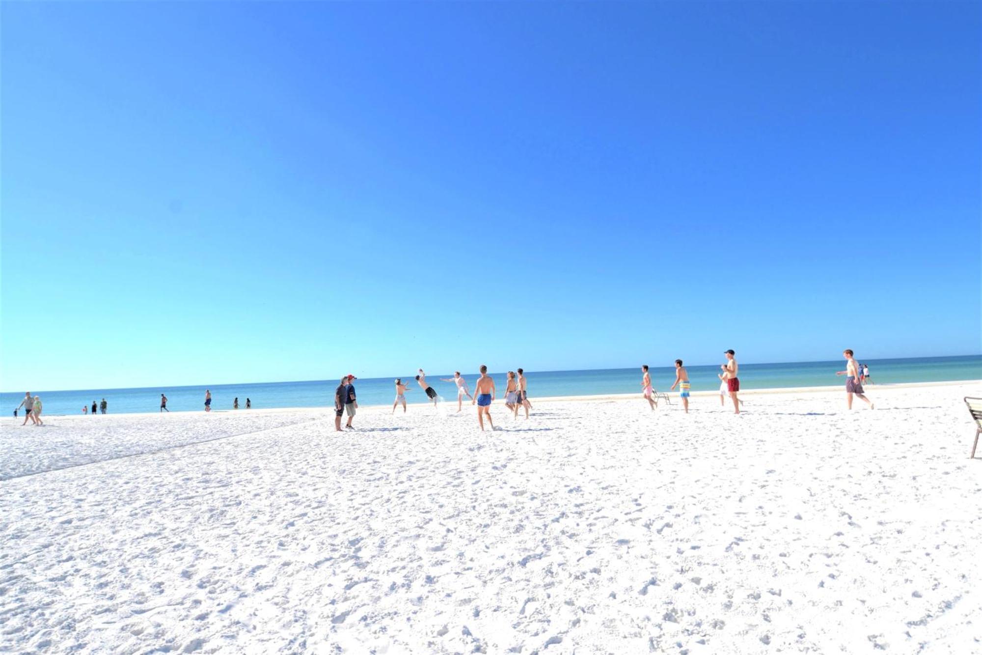 Oceanview, In Village, 20-steps To Path Of Beach, Tiki-bar, Free Bikes And Paddle-boards! *