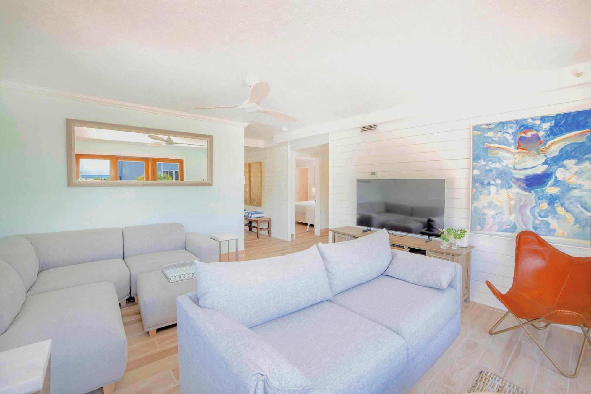 Oceanview, In Village, 20-steps To Path Of Beach, Tiki-bar, Free Bikes And Paddle-boards! Apartment