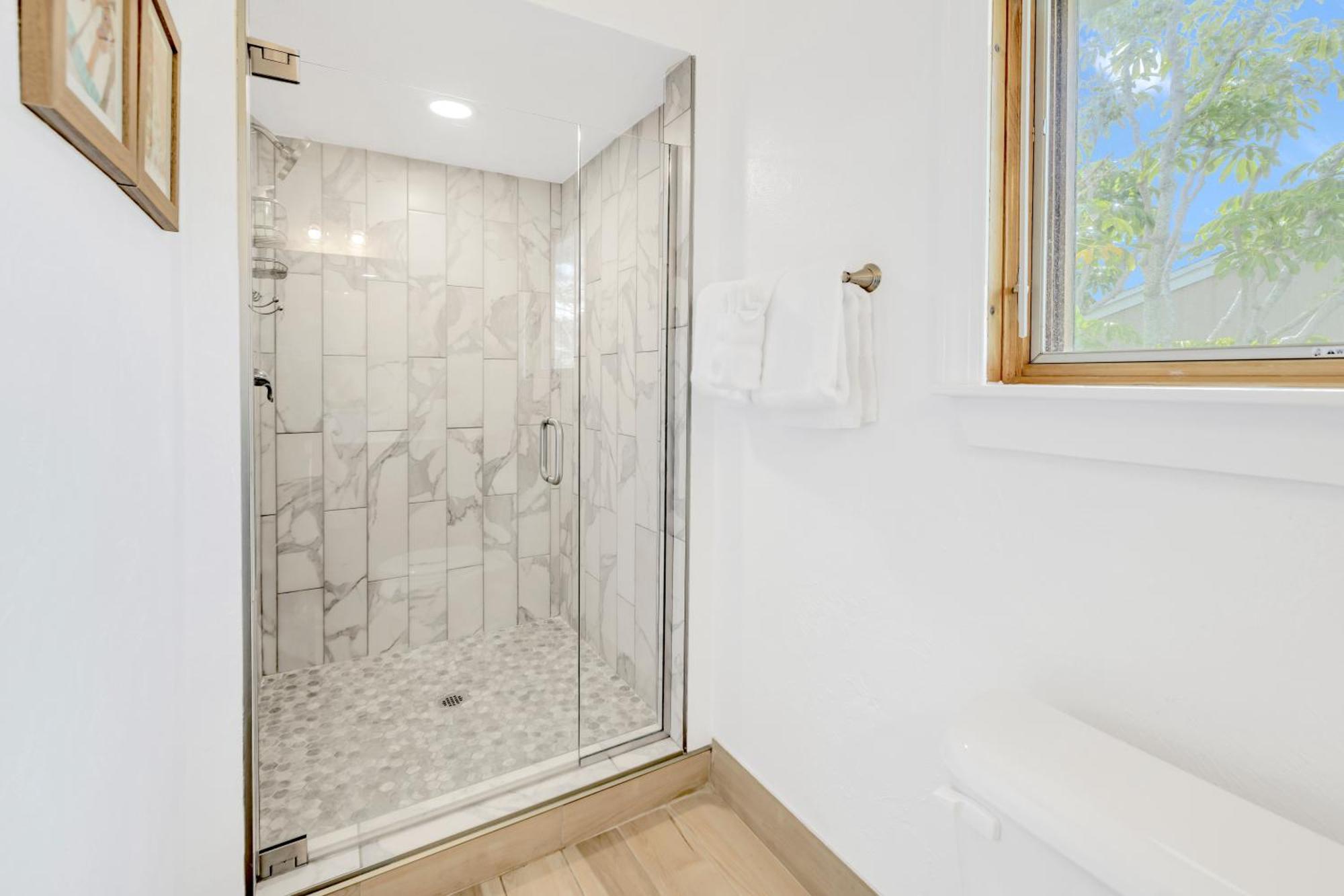 Oceanview, In Village, 20-steps To Path Of Beach, Tiki-bar, Free Bikes And Paddle-boards! * Siesta Key
