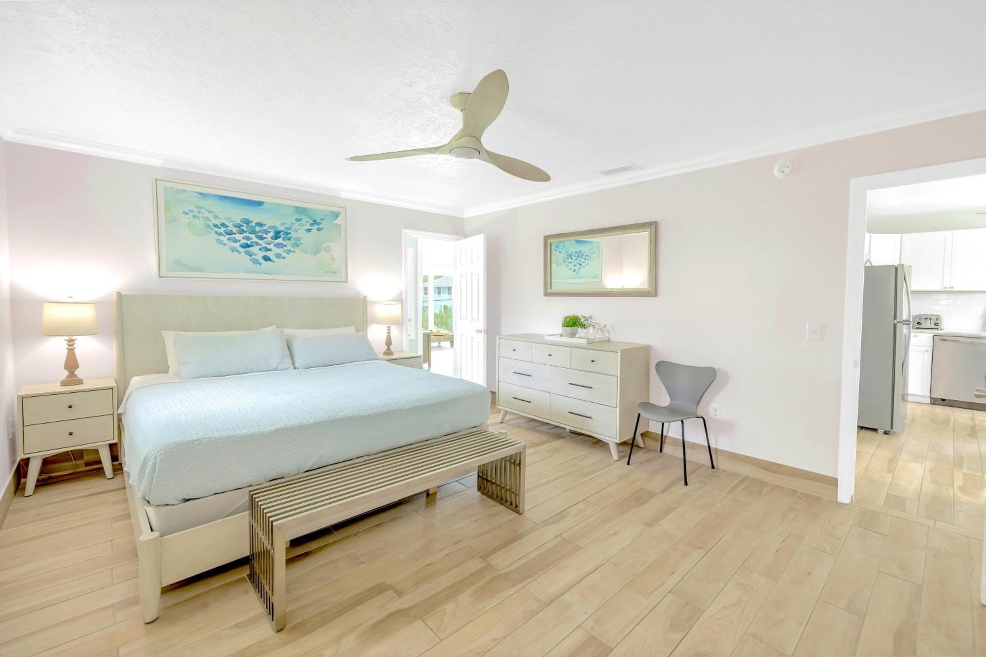 Oceanview, In Village, 20-steps To Path Of Beach, Tiki-bar, Free Bikes And Paddle-boards! Apartment