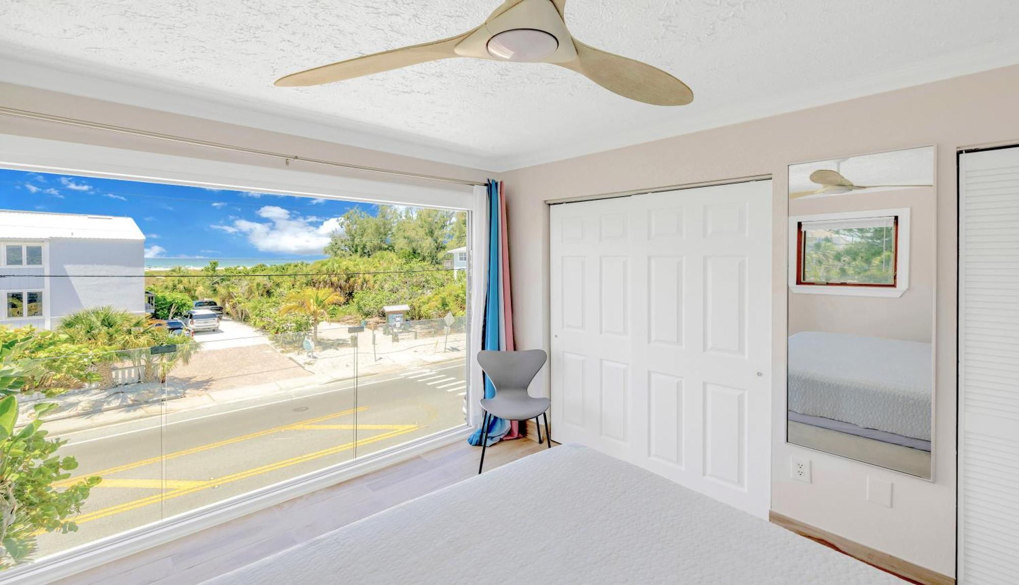 Oceanview, In Village, 20-steps To Path Of Beach, Tiki-bar, Free Bikes And Paddle-boards! * Siesta Key