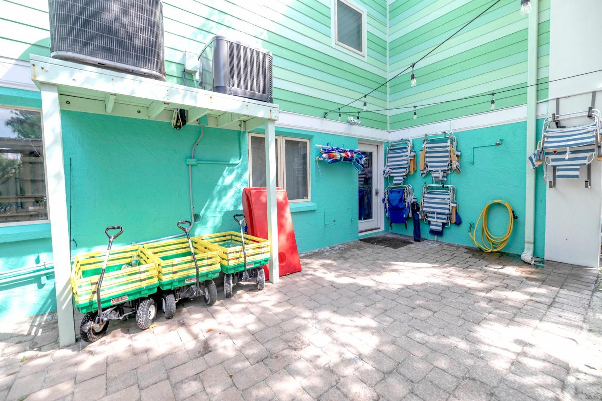 Oceanview, In Village, 20-steps To Path Of Beach, Tiki-bar, Free Bikes And Paddle-boards! Apartment Siesta Key