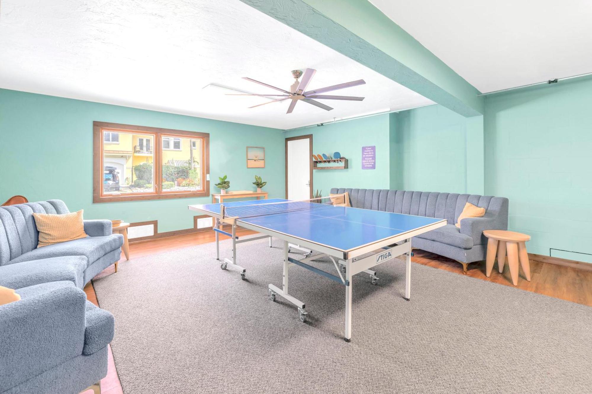 Apartment Oceanview, In Village, 20-steps To Path Of Beach, Tiki-bar, Free Bikes And Paddle-boards!
