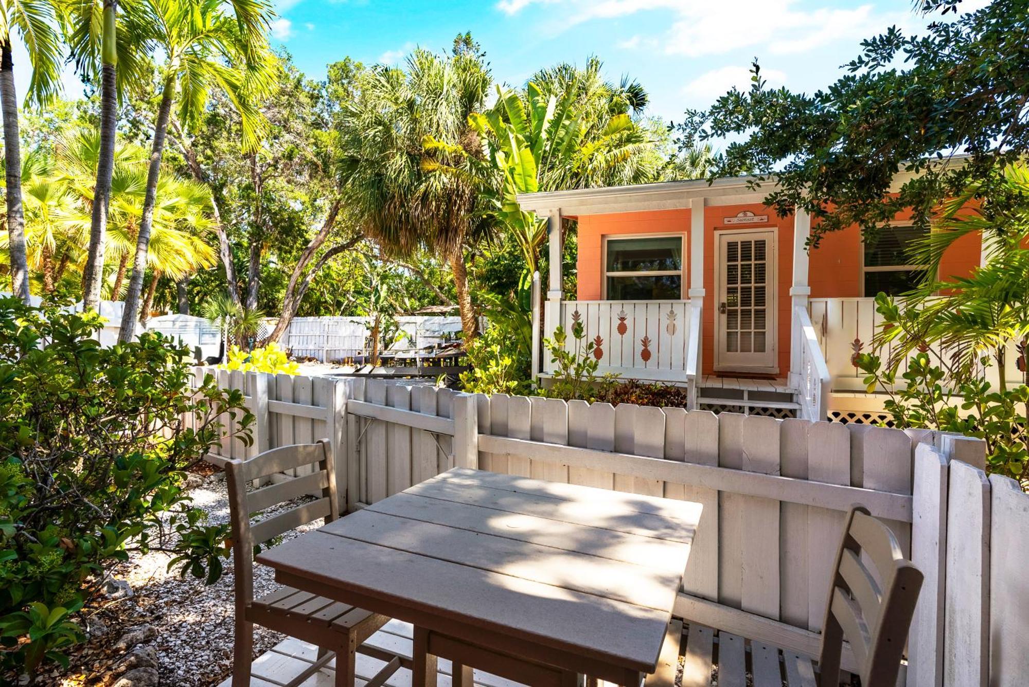 Heron Lagoon, Dock, Pool, The Coconut At Holiday home Siesta Key
