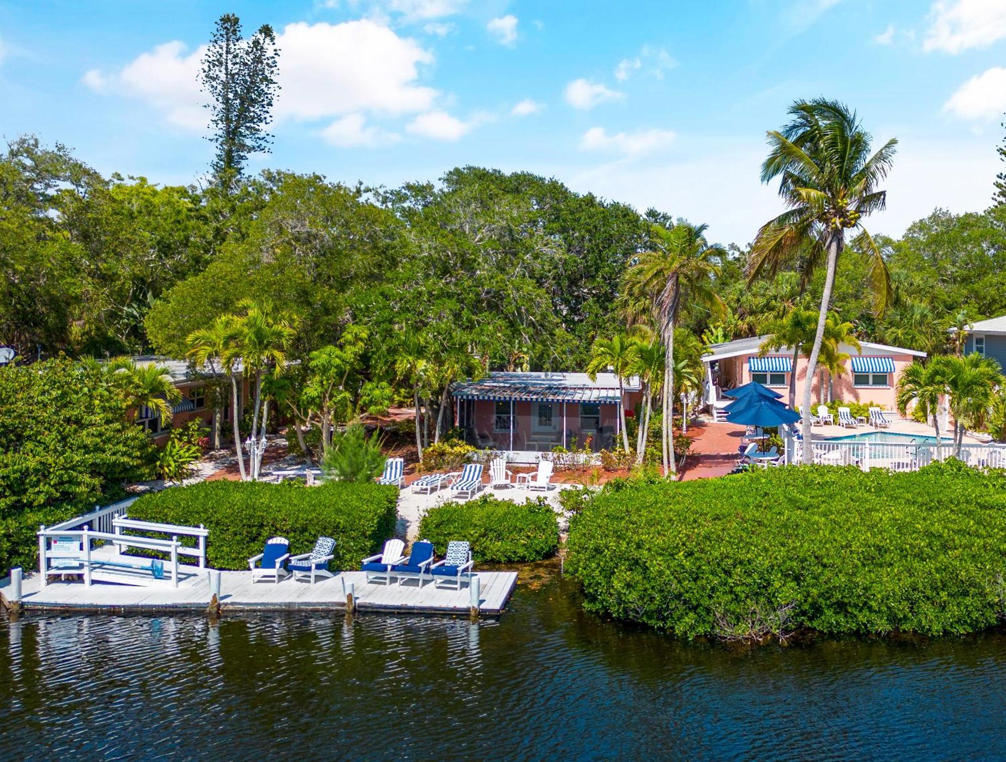 Heron Lagoon, Dock, Pool, The Mermaid At Holiday home