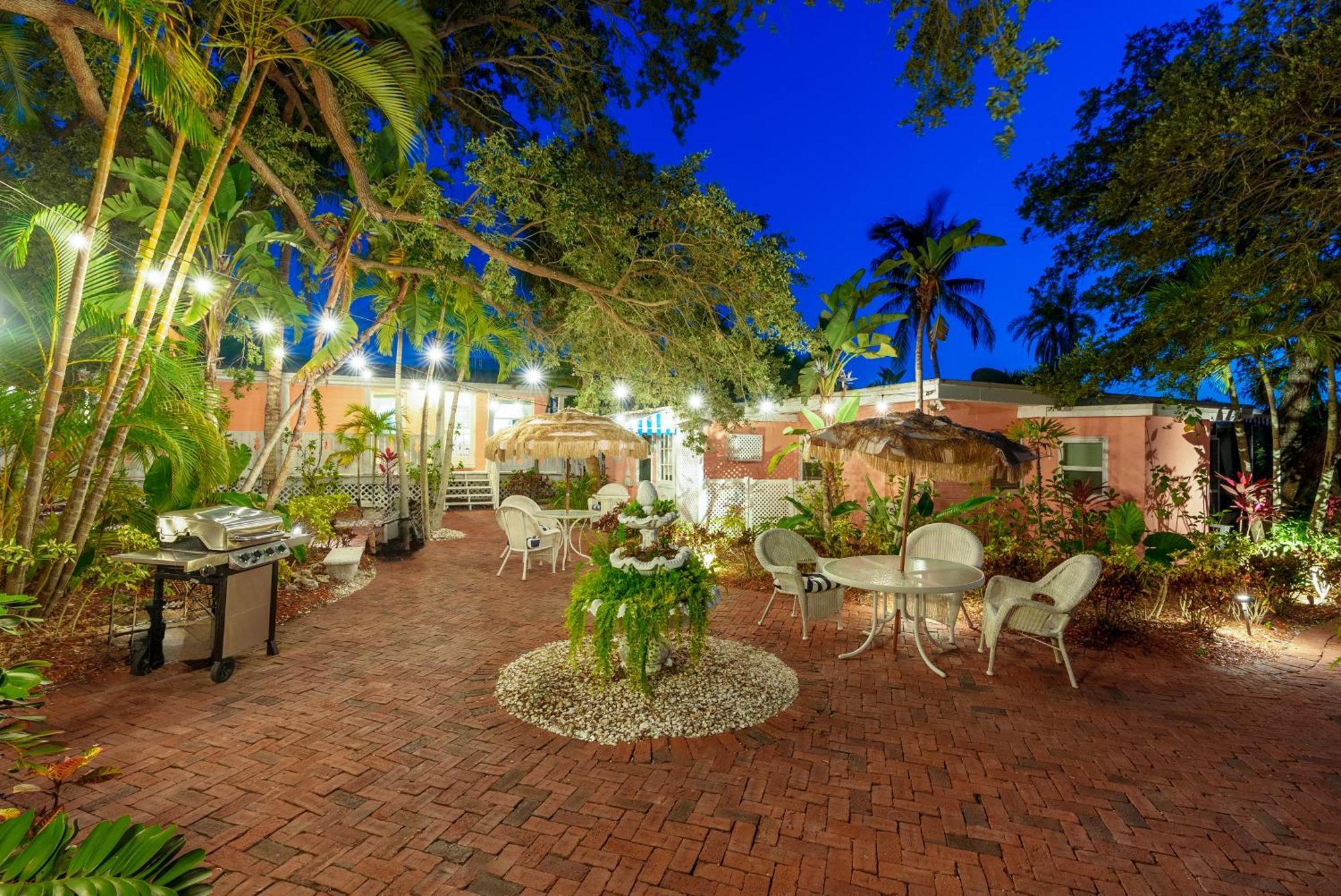 Heron Lagoon, Dock, Pool, The Mermaid At