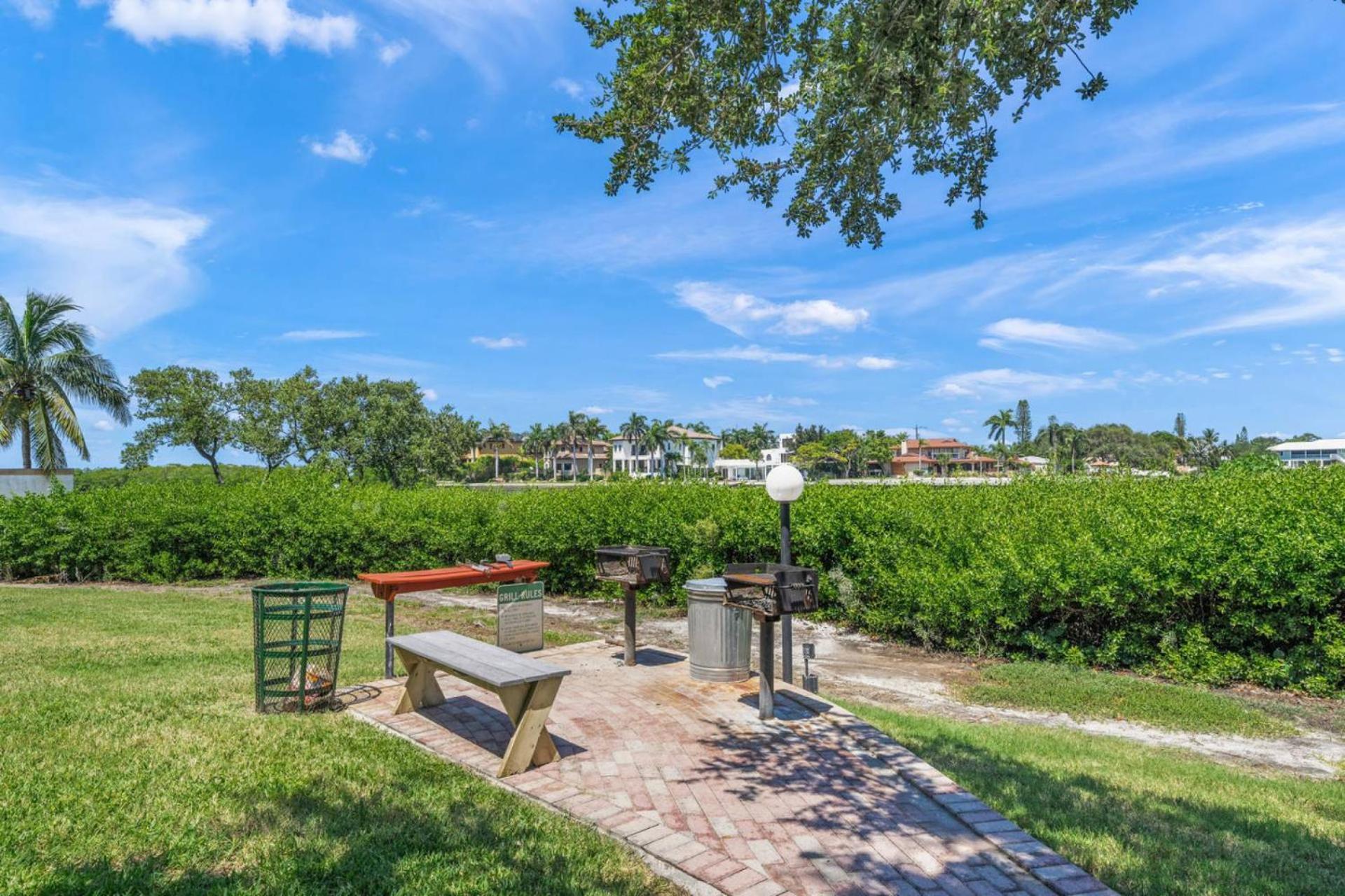 Bay Oaks C Ground Floor *