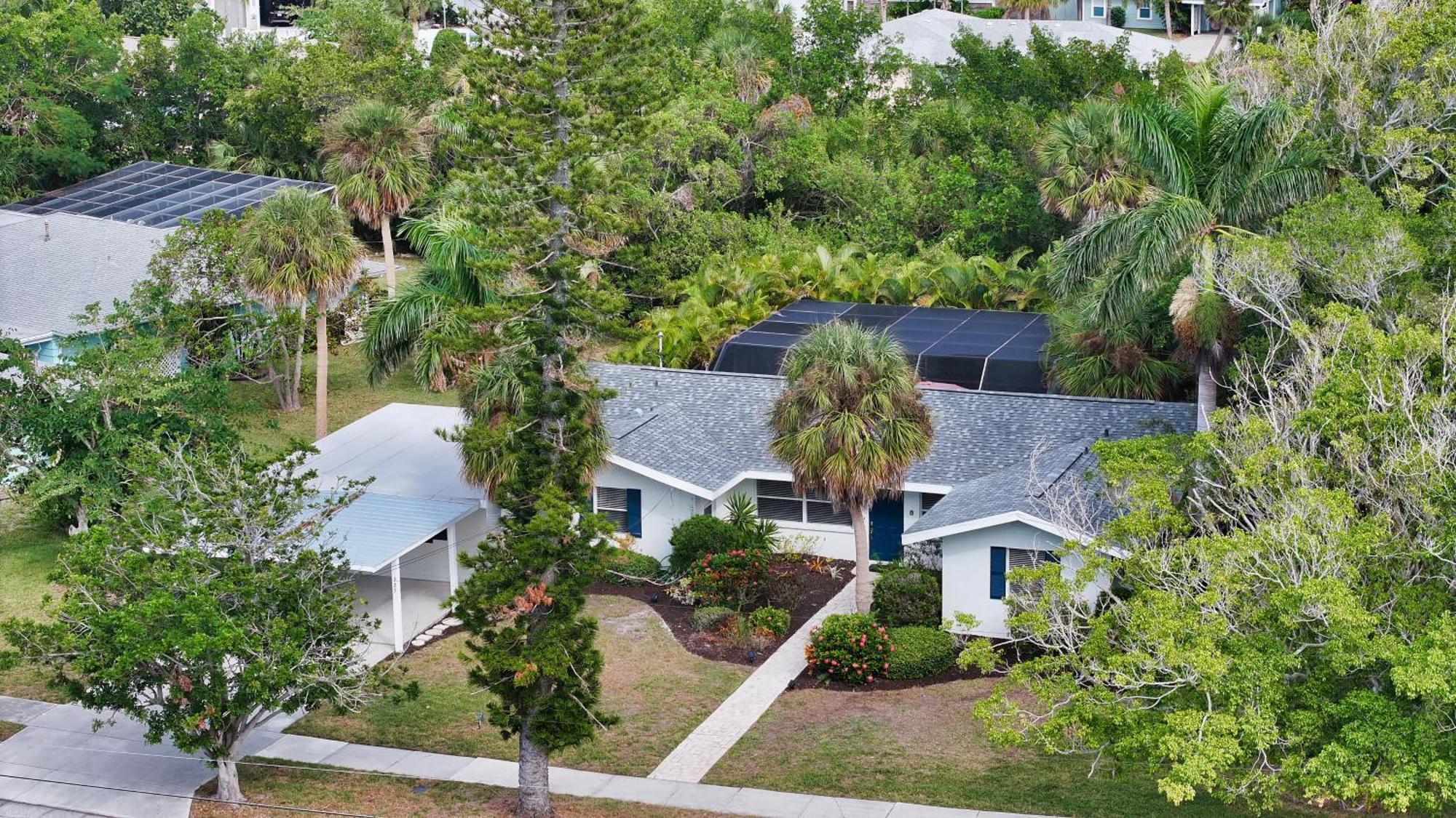 The Palms - 325 Holiday home *