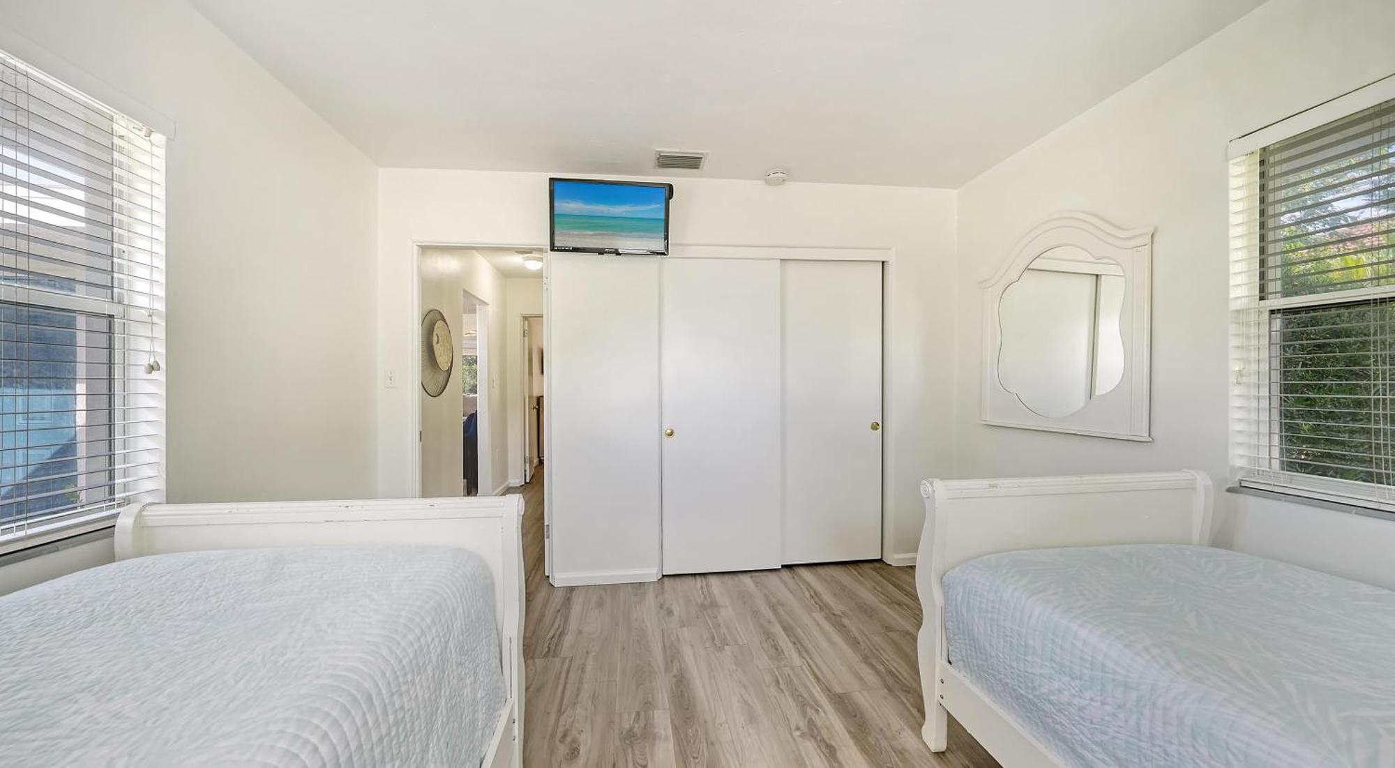 The Palms - 325