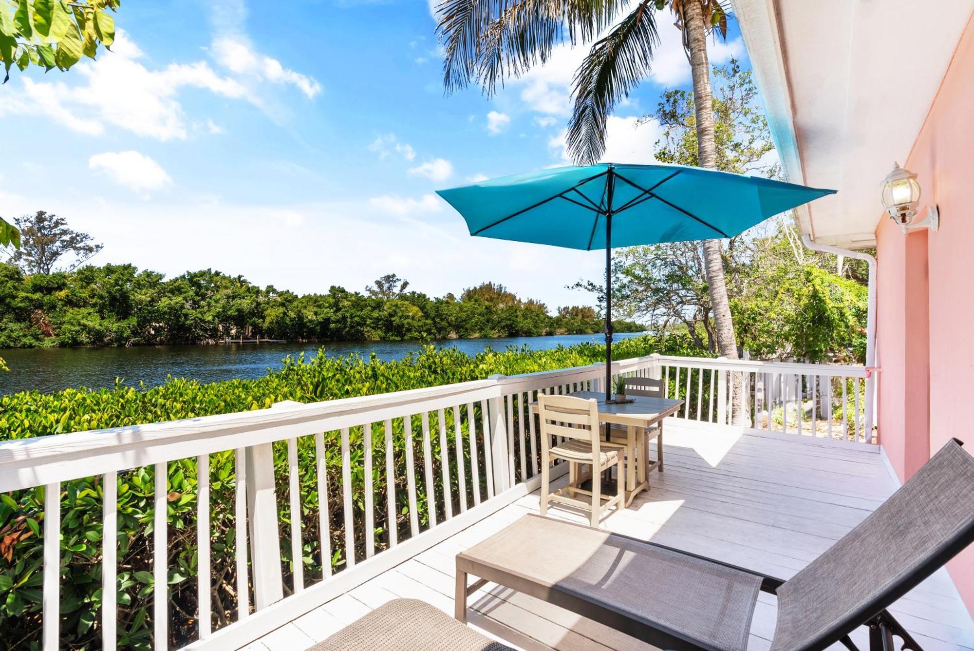 Heron Lagoon, Dock, Pool, The Ringling At * Siesta Key