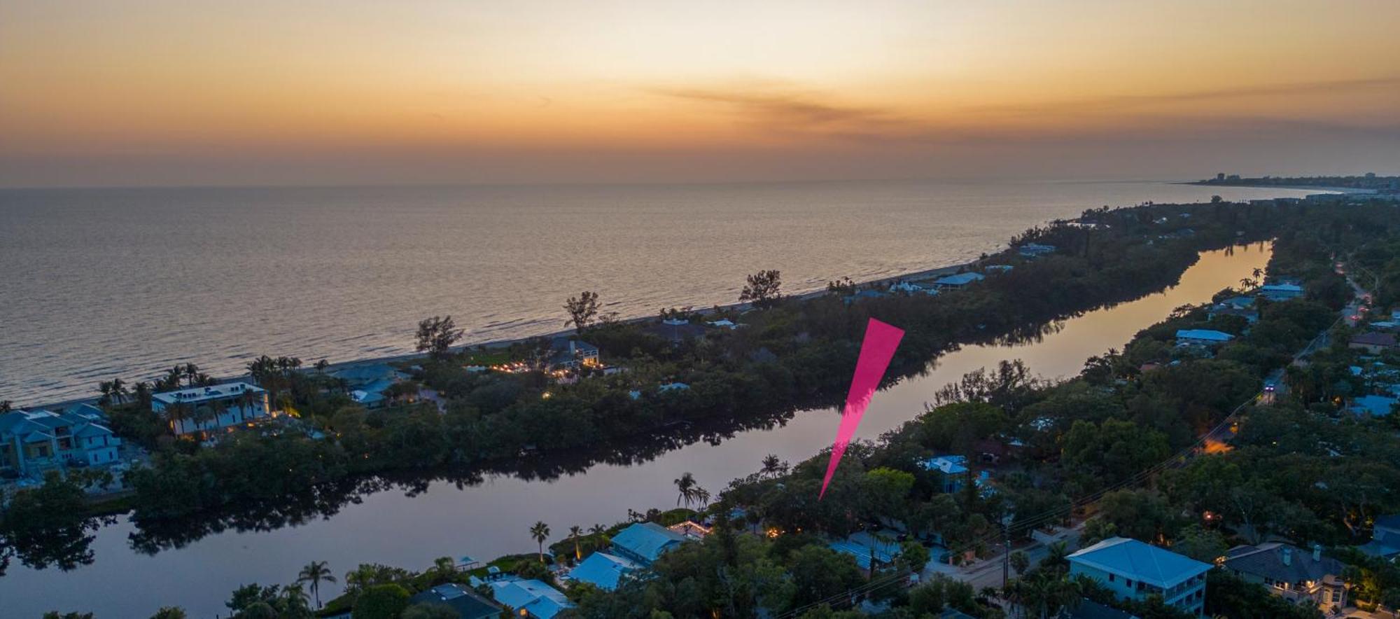 Heron Lagoon, Dock, Pool, The Coquina At Holiday home Siesta Key