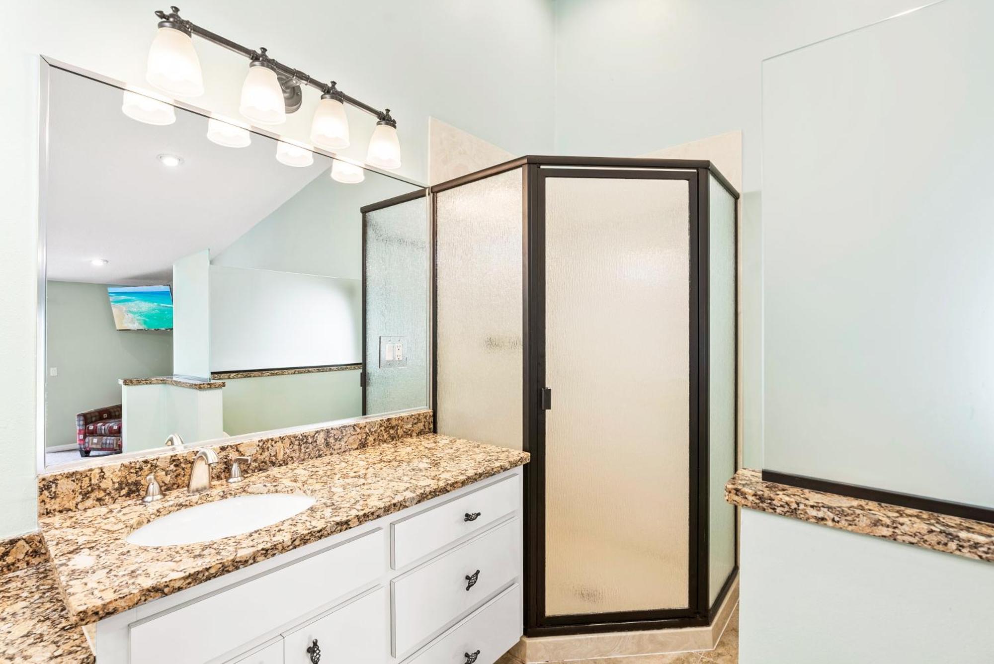Village, Townhouse, Heated Pool, Walkable