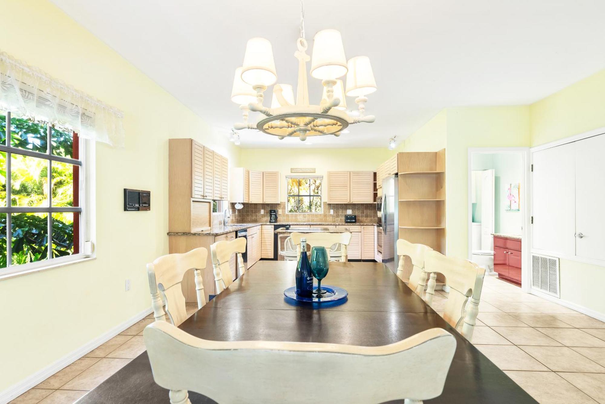 Village, Townhouse, Heated Pool, Walkable * Siesta Key