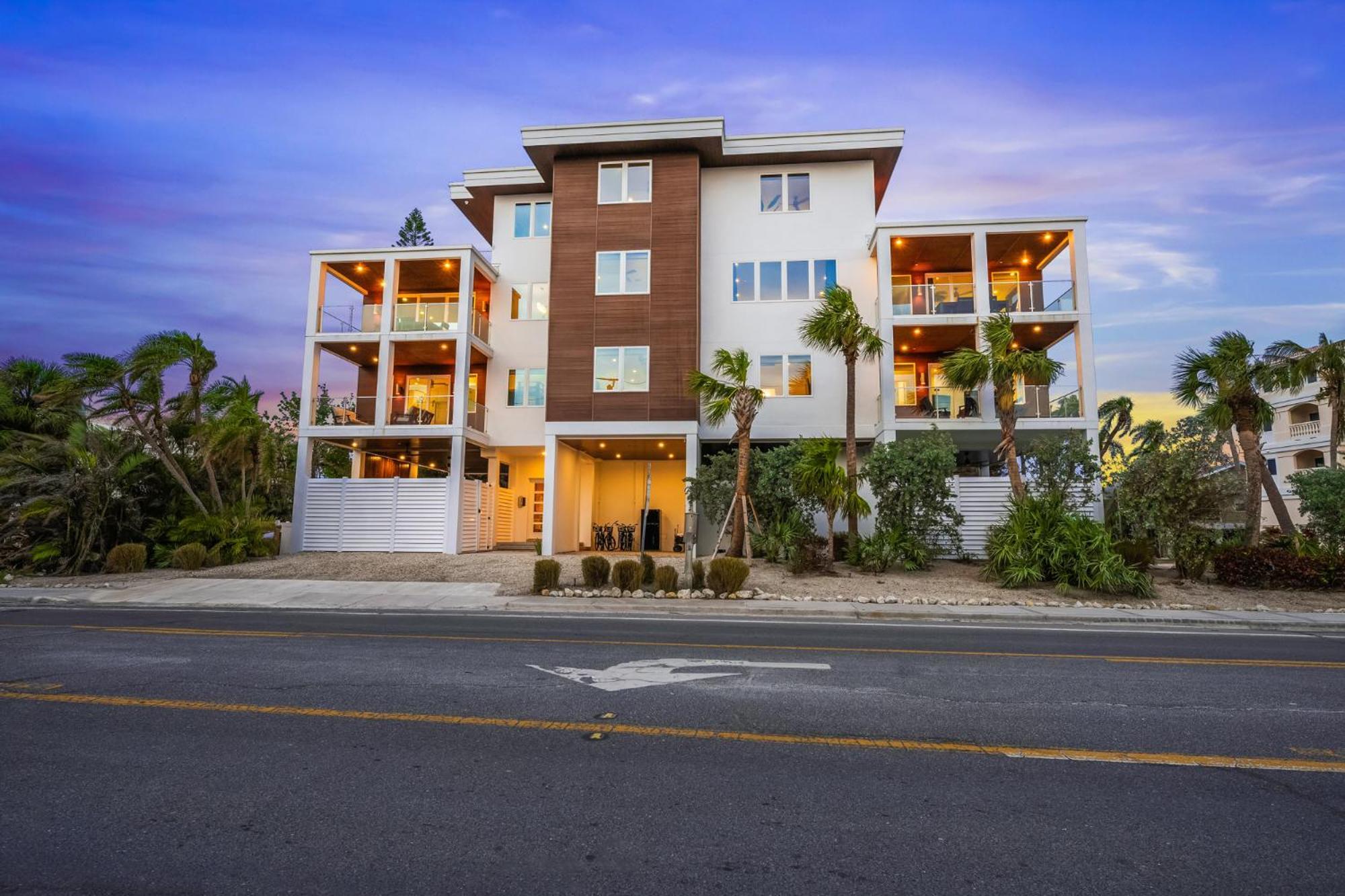 The Rooftop * Siesta Key