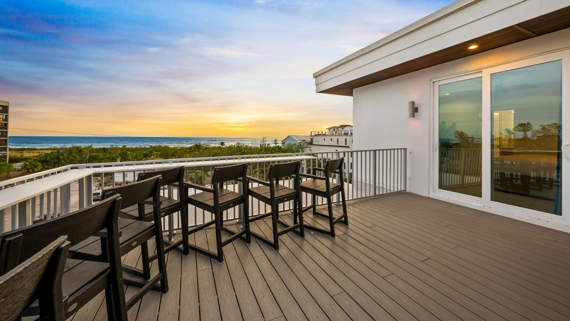 The Upper Deck * Siesta Key