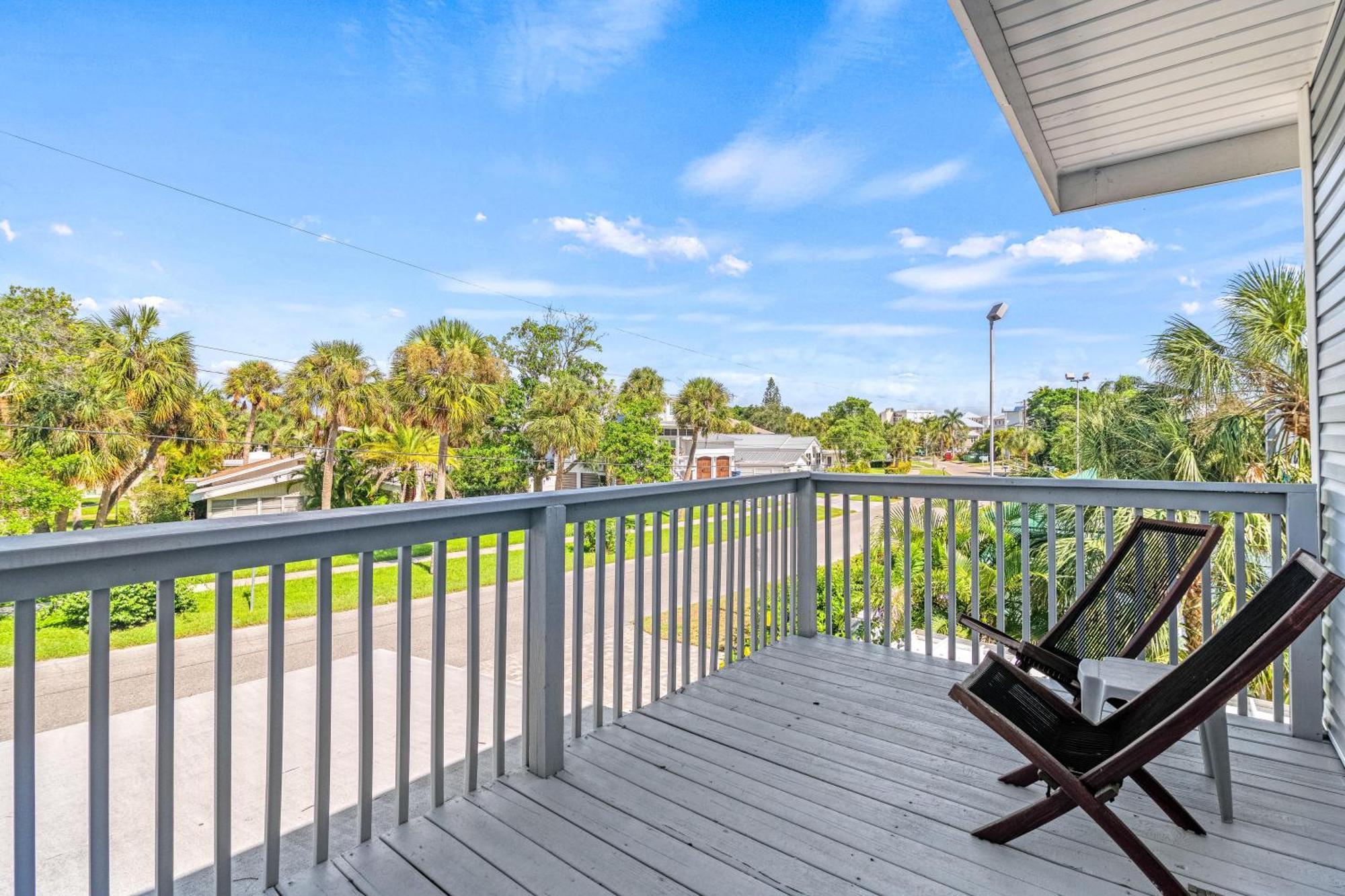 Palm Shade - 606a Siesta Key