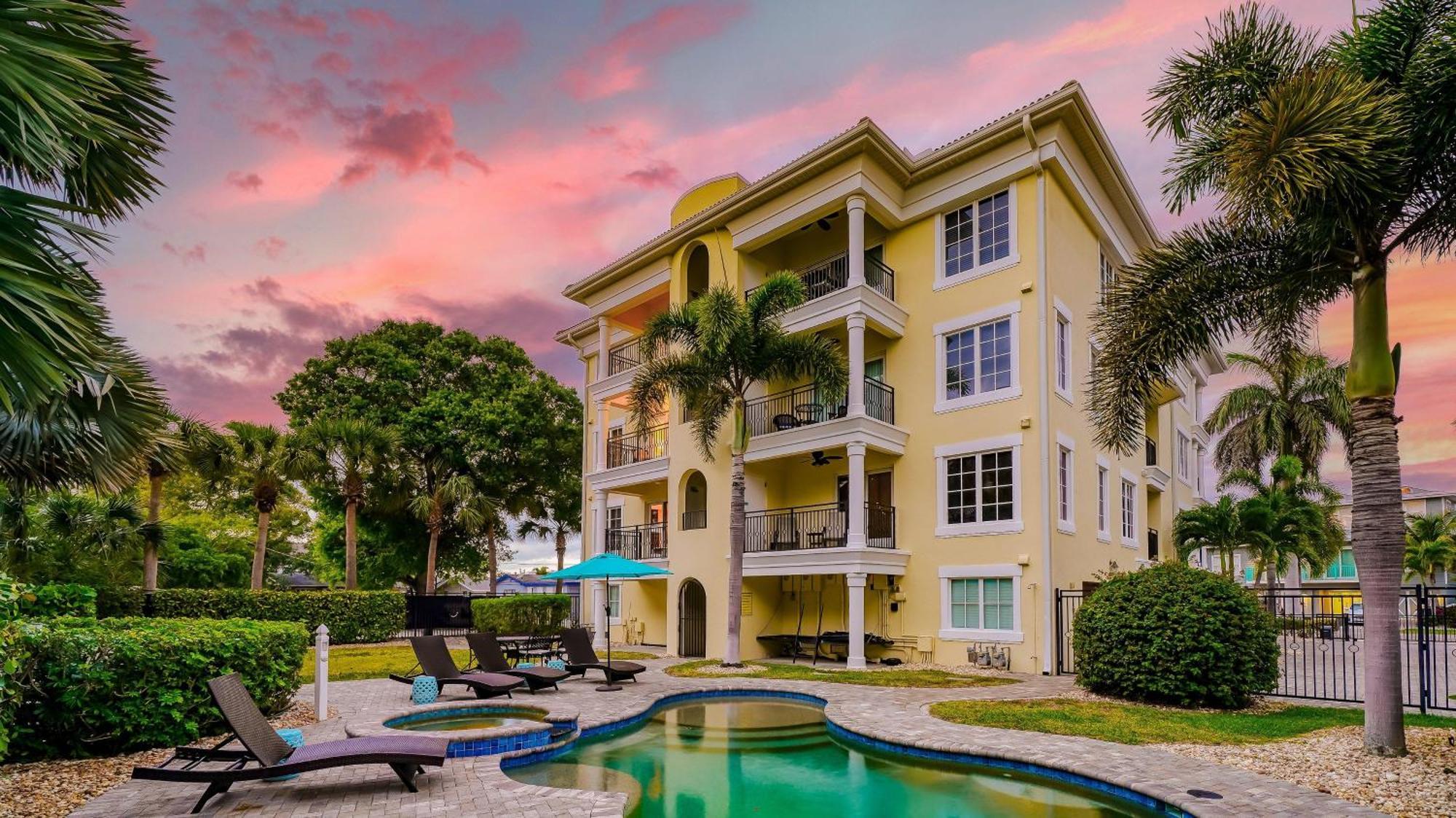 Holiday home At Sun Sea Terrace - 300 Siesta Key