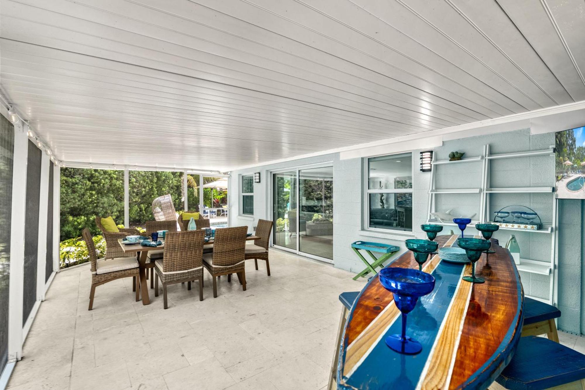 Palm - 5533 Siesta Key
