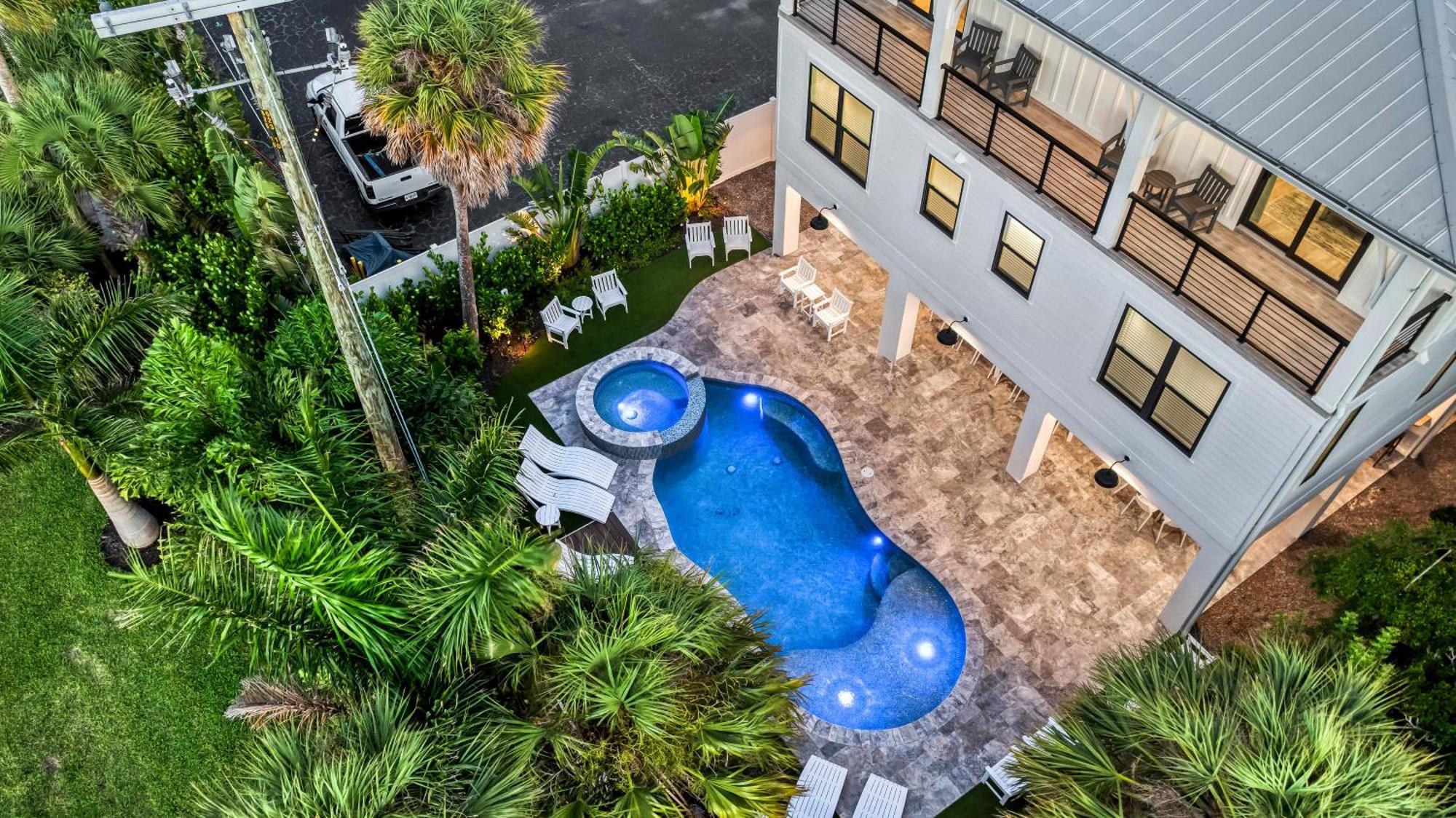 Luxe Lagoon - 119 Holiday home