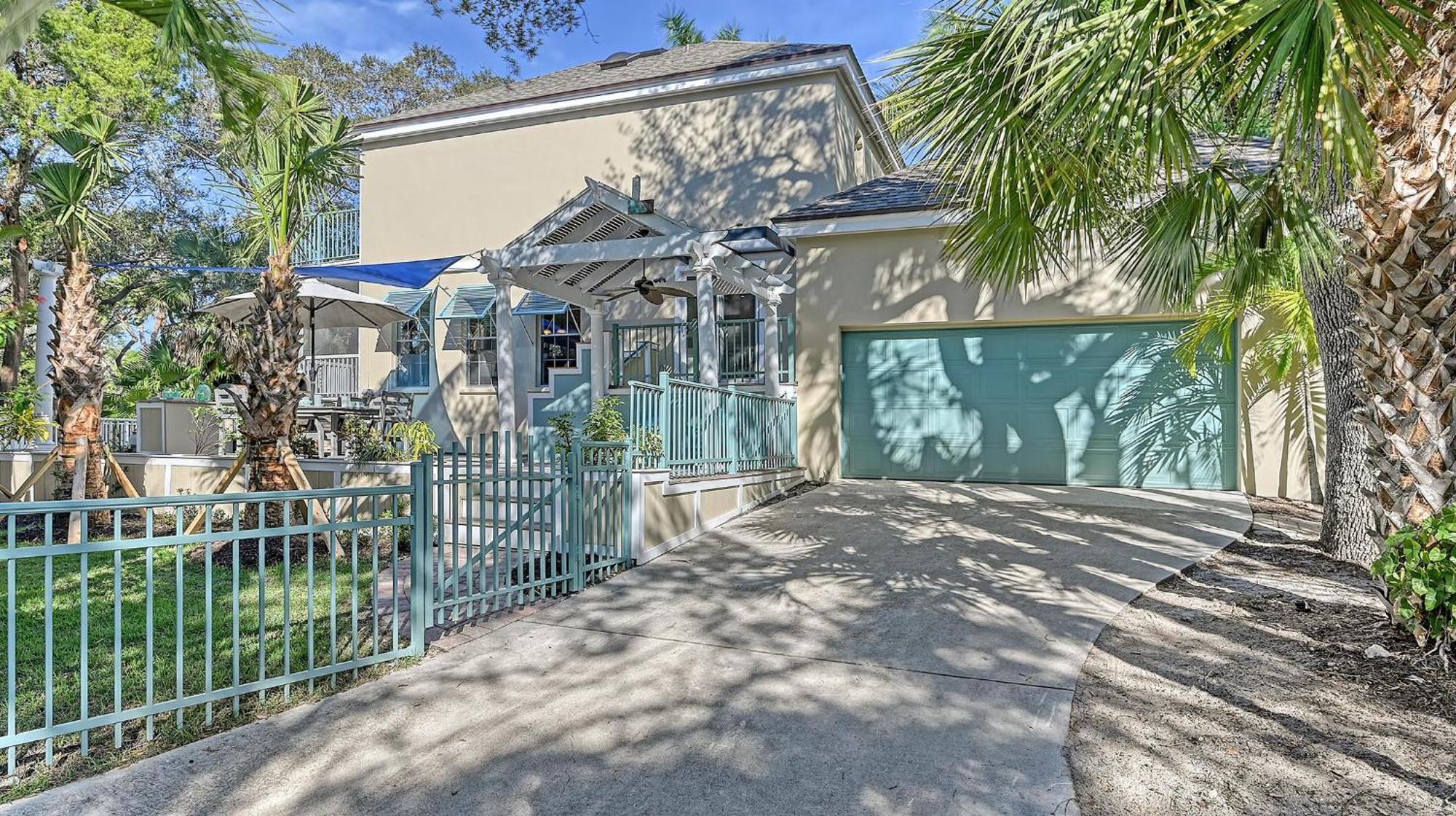 Hemingway House - 117 *