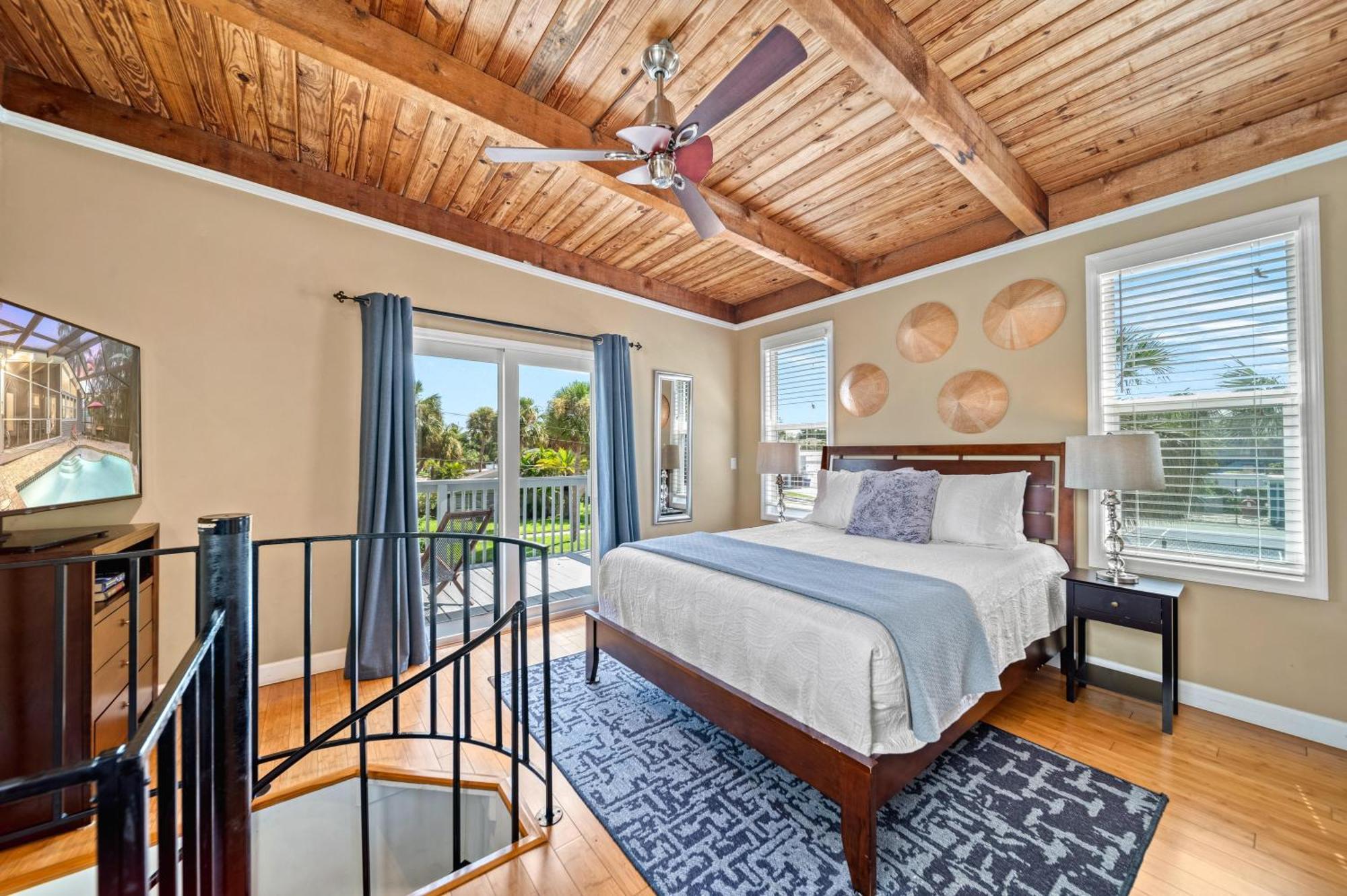 Palm Shade - 606a Siesta Key