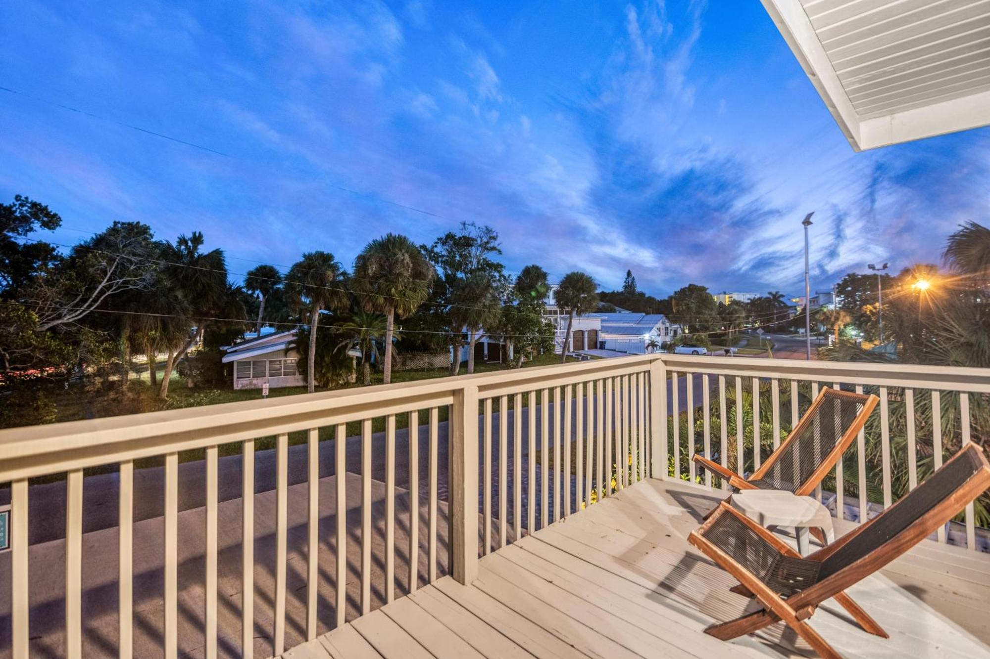 Palm Shade - 606a Siesta Key